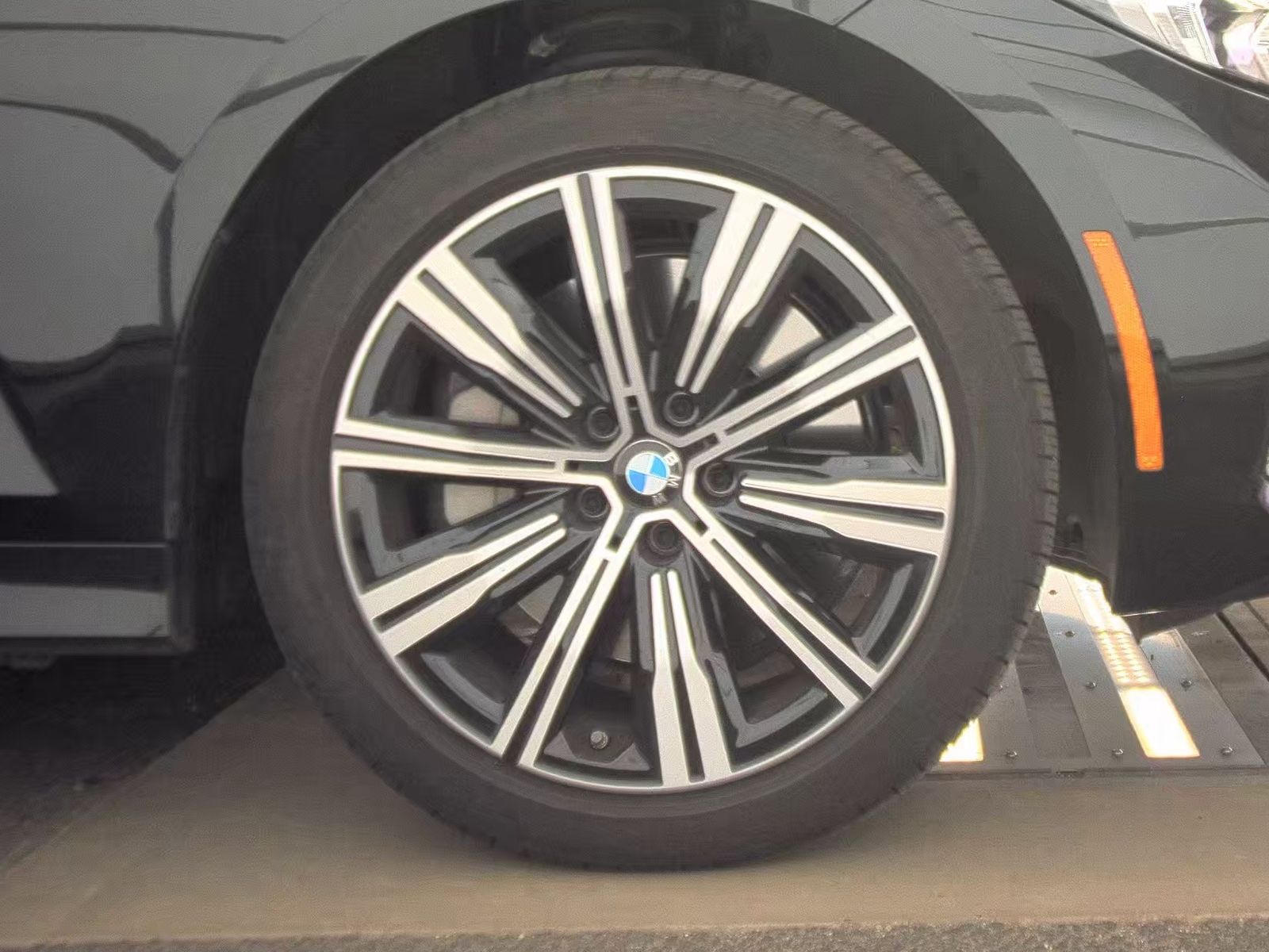 2025 BMW 3 Series 330i xDrive AWD