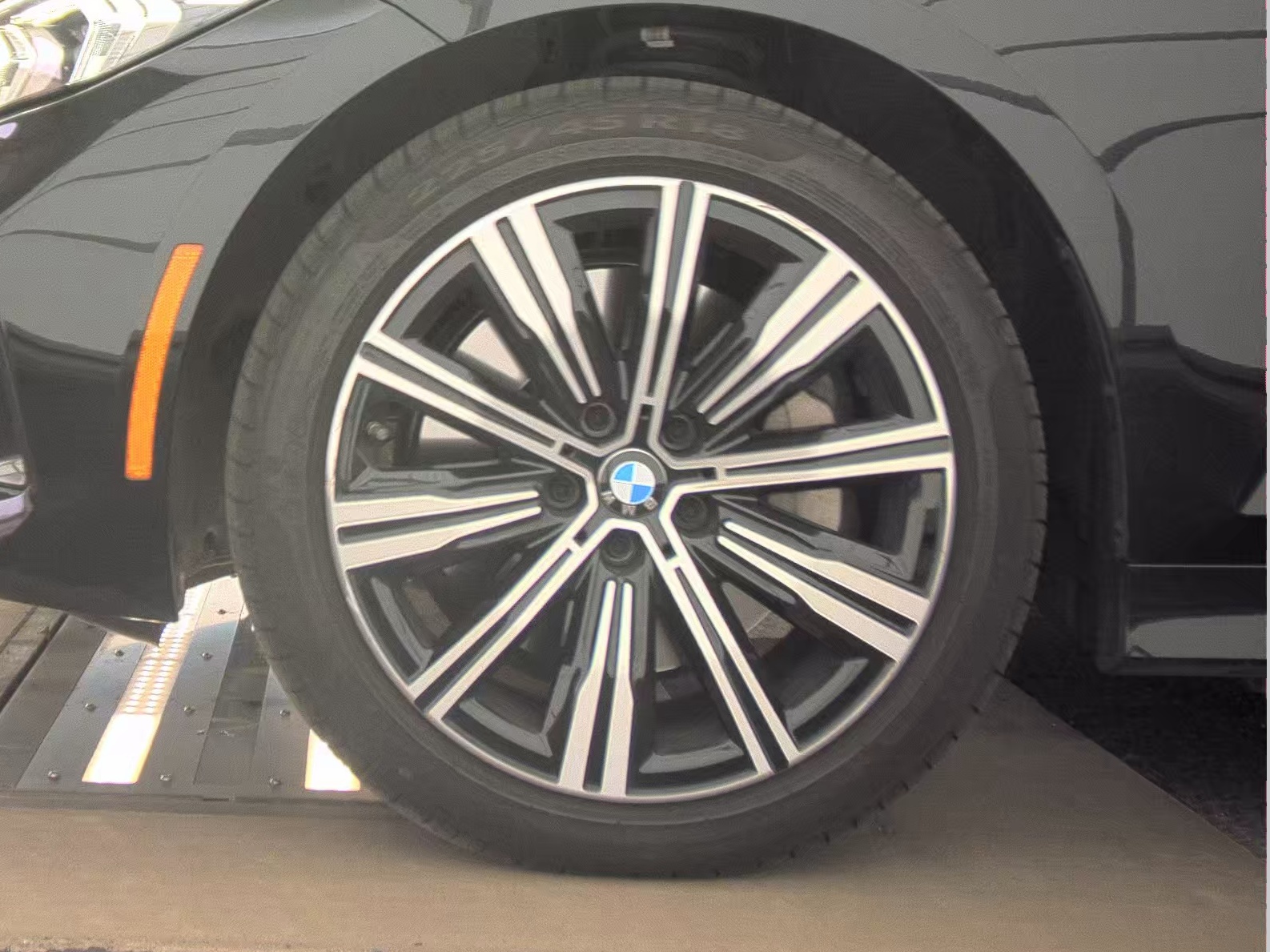 2025 BMW 3 Series 330i xDrive AWD