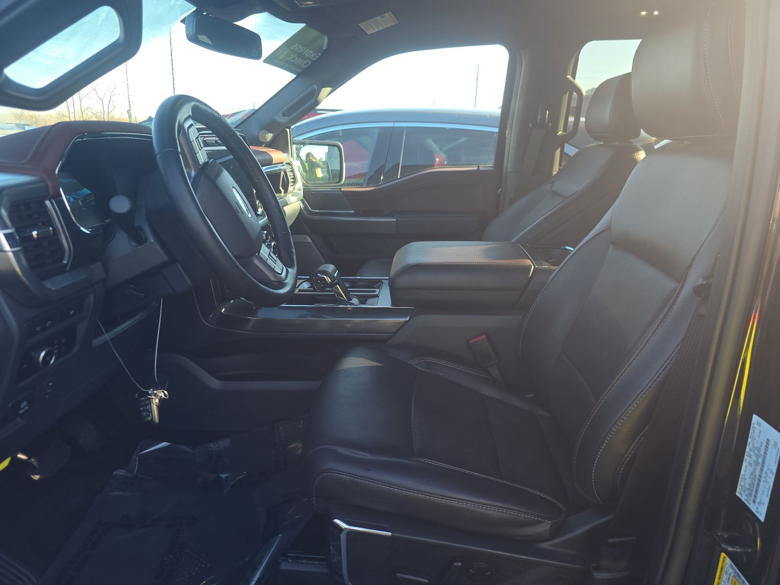 2023 Ford F-150 Lariat AWD