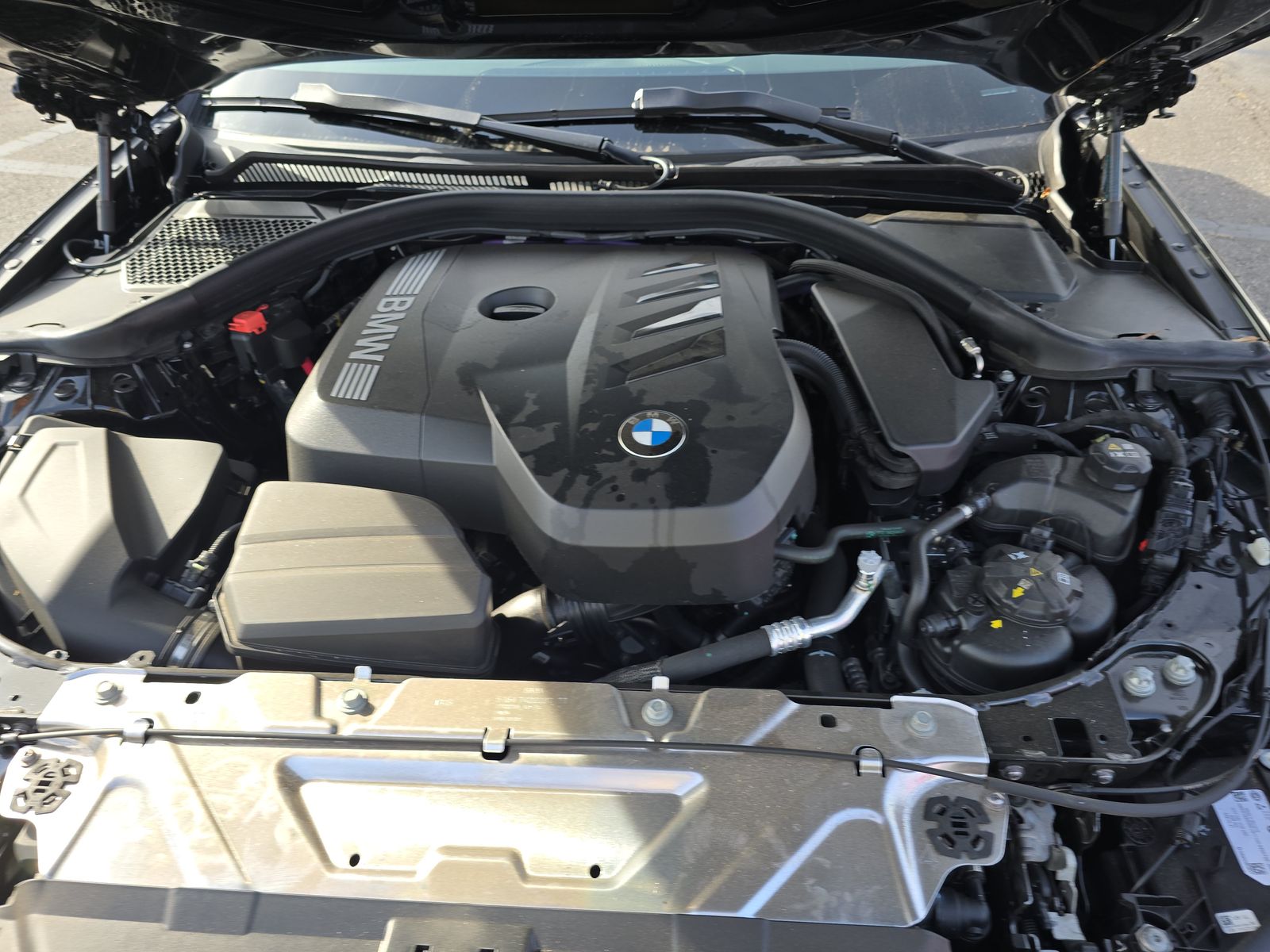 2025 BMW 3 Series 330i xDrive AWD