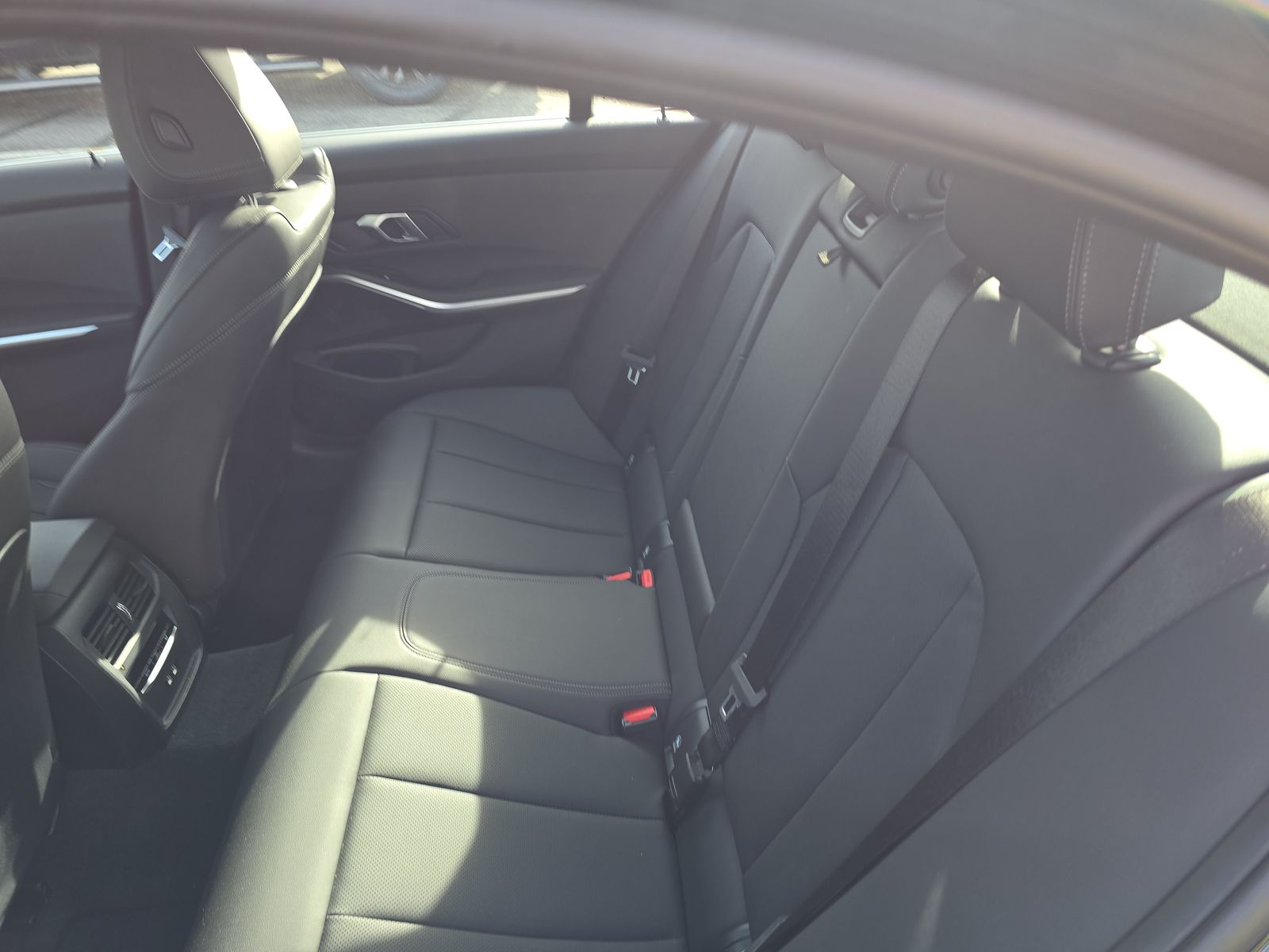 2025 BMW 3 Series 330i xDrive AWD