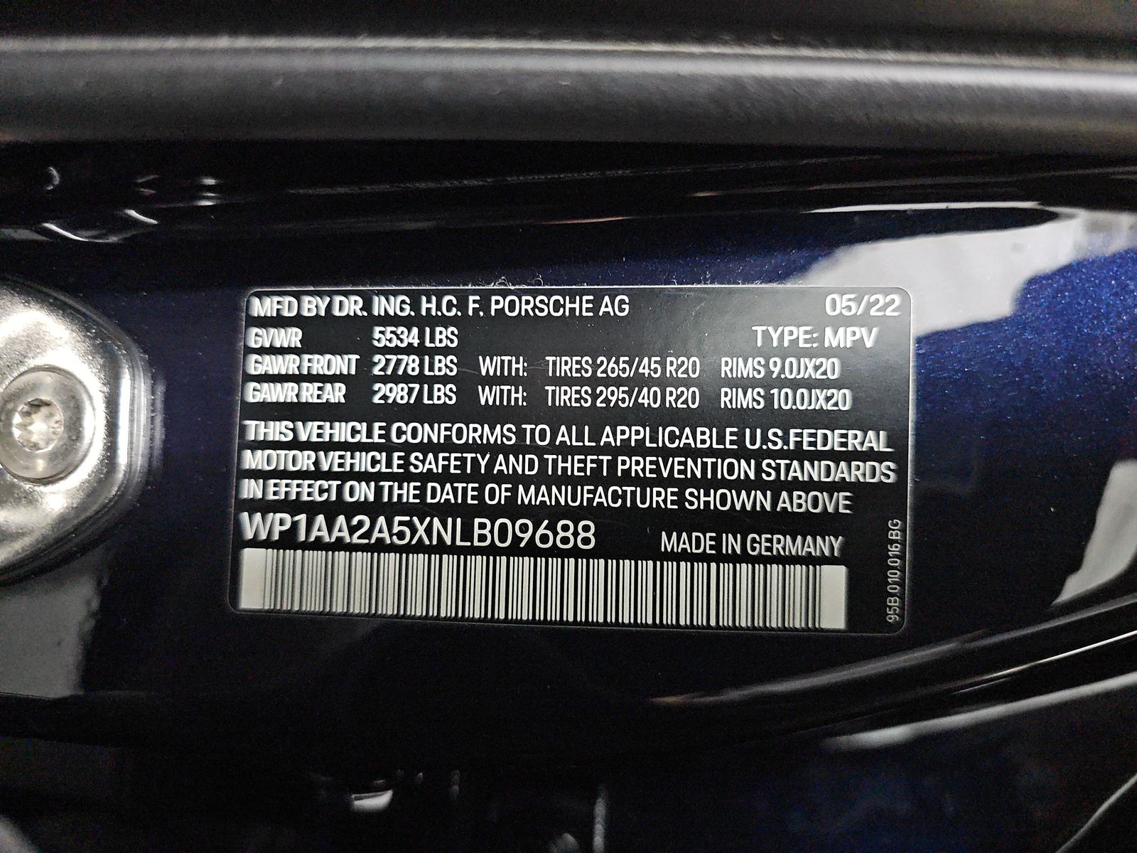 2022 Porsche Macan Base AWD