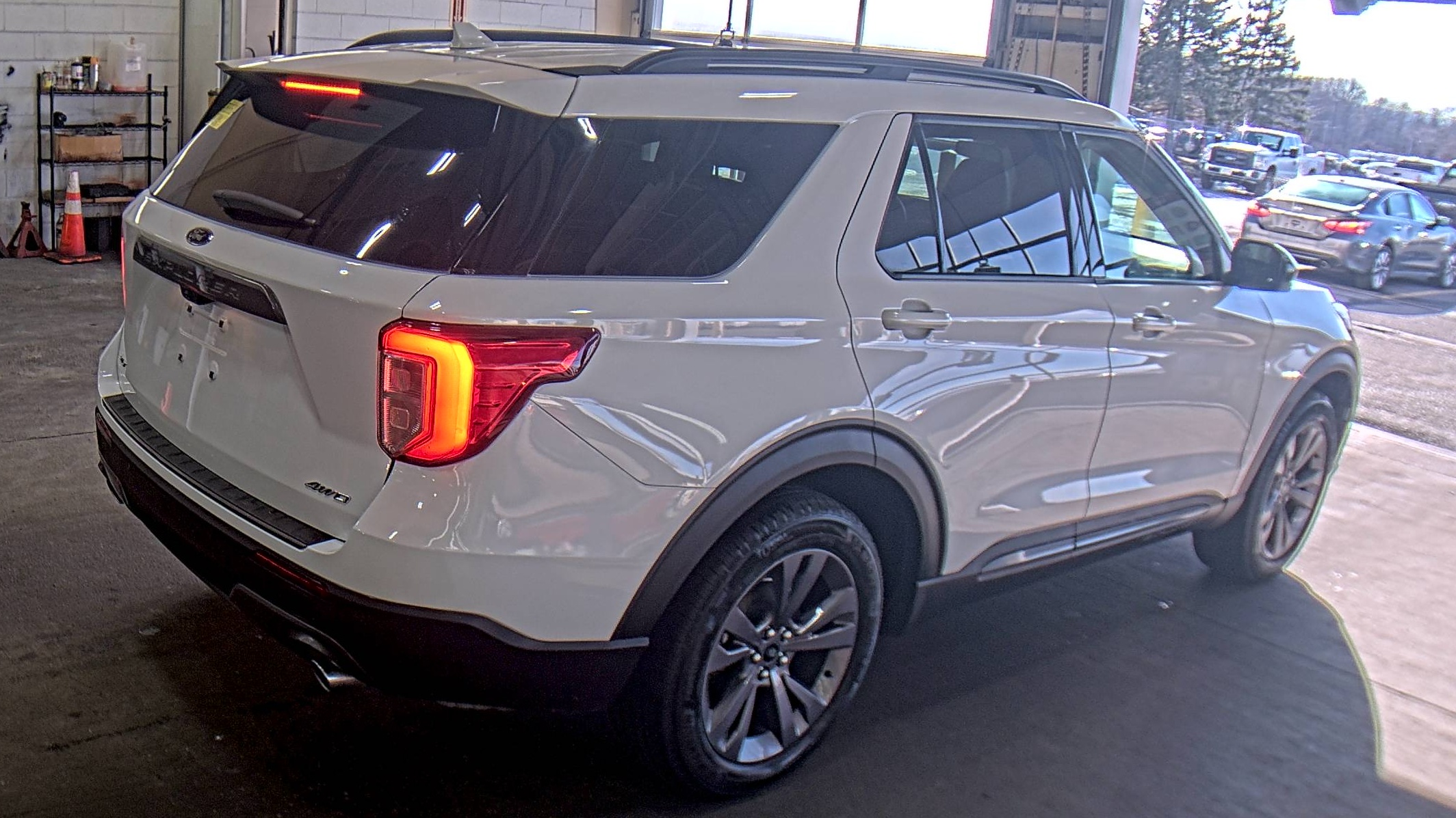 2023 Ford Explorer XLT AWD