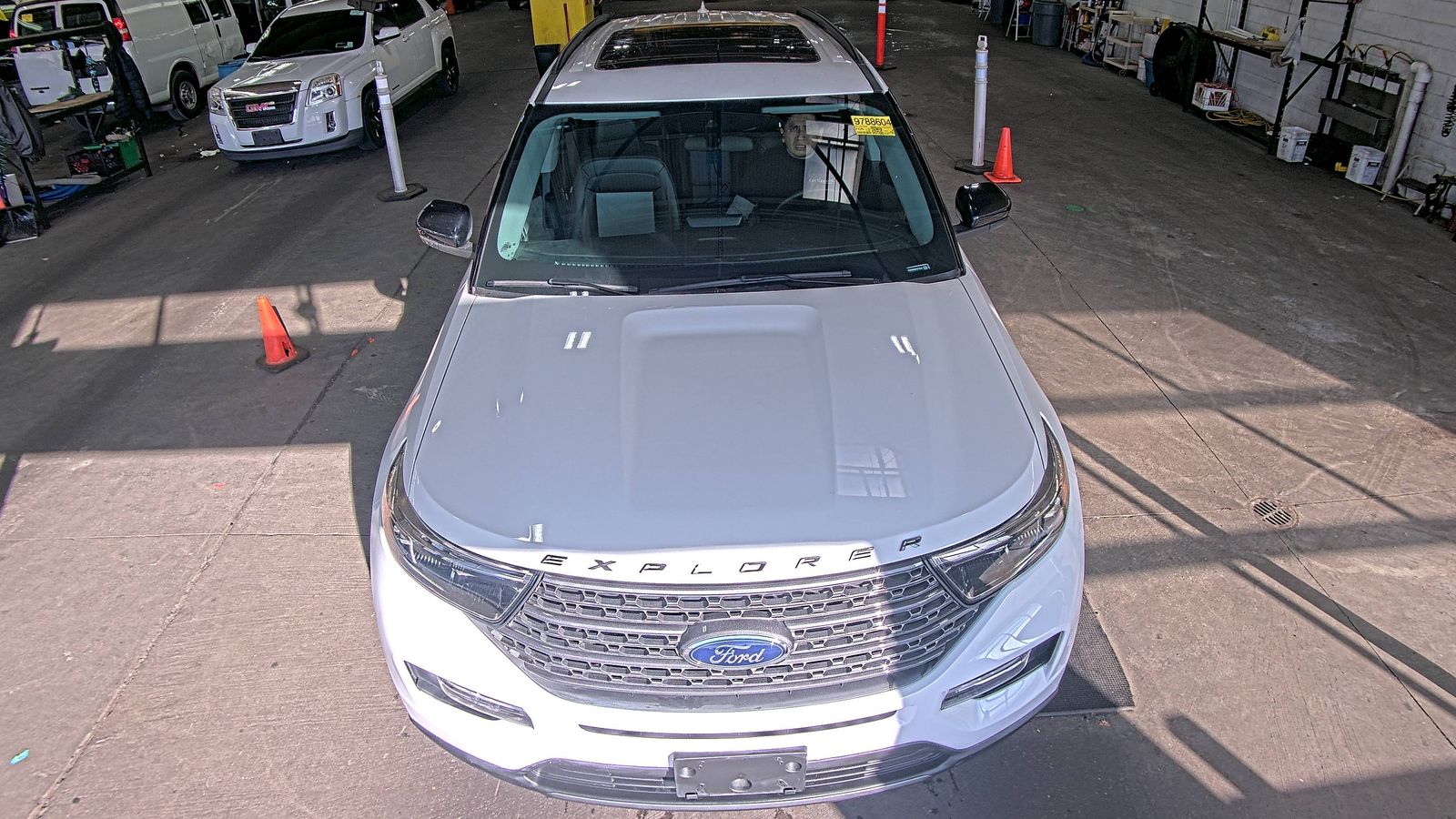 2023 Ford Explorer XLT AWD