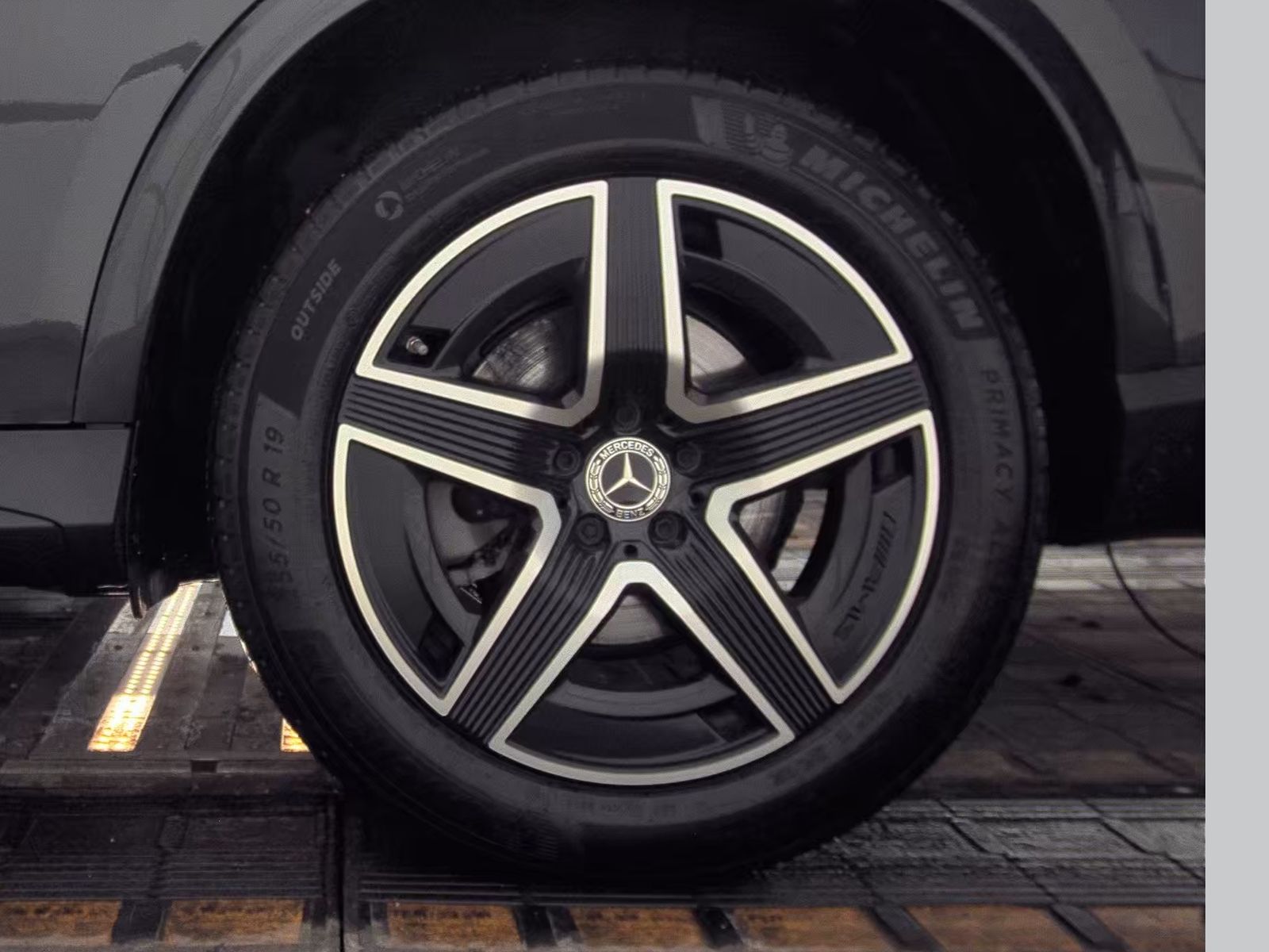 2024 Mercedes-Benz GLC GLC 300 AWD