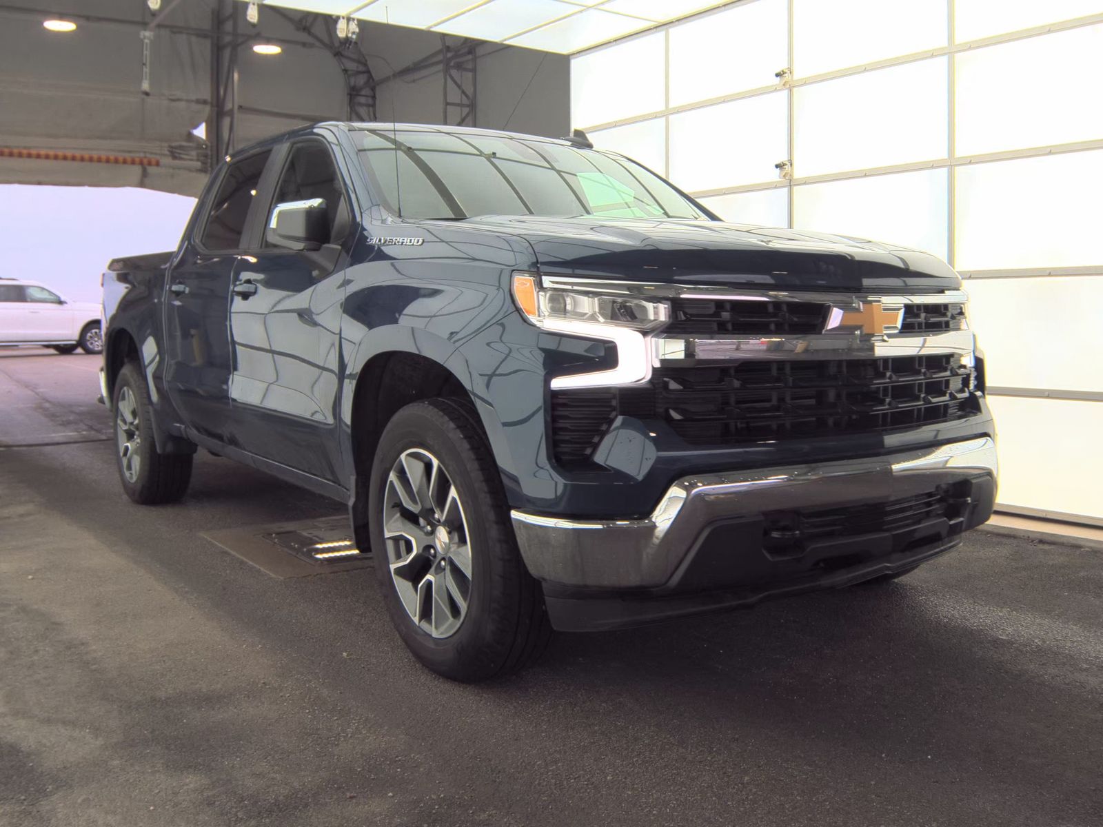 2023 Chevrolet Silverado 1500 LT AWD