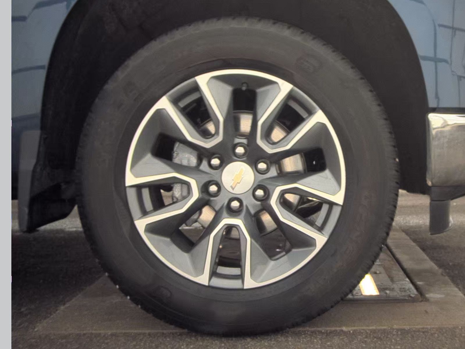 2023 Chevrolet Silverado 1500 LT AWD