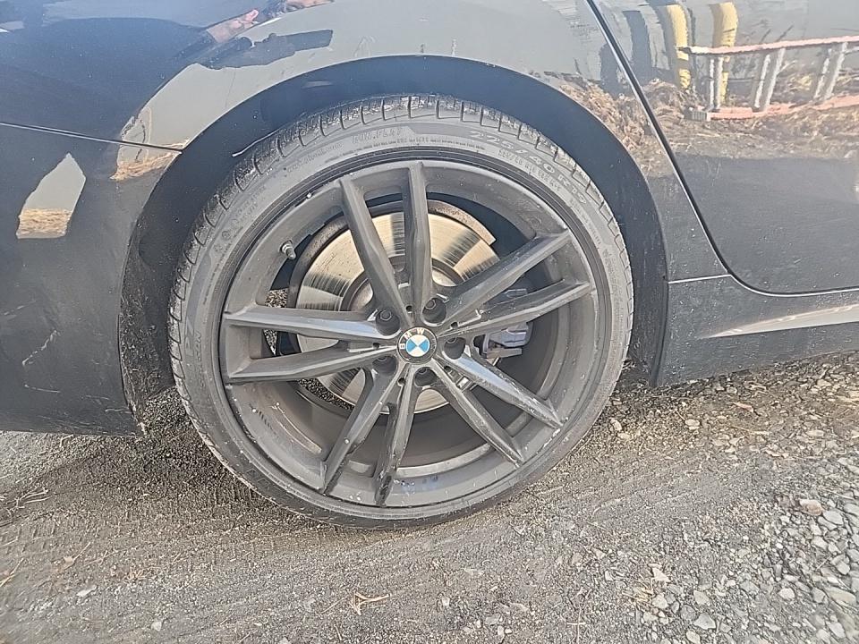 2023 BMW 3 Series 330i xDrive AWD