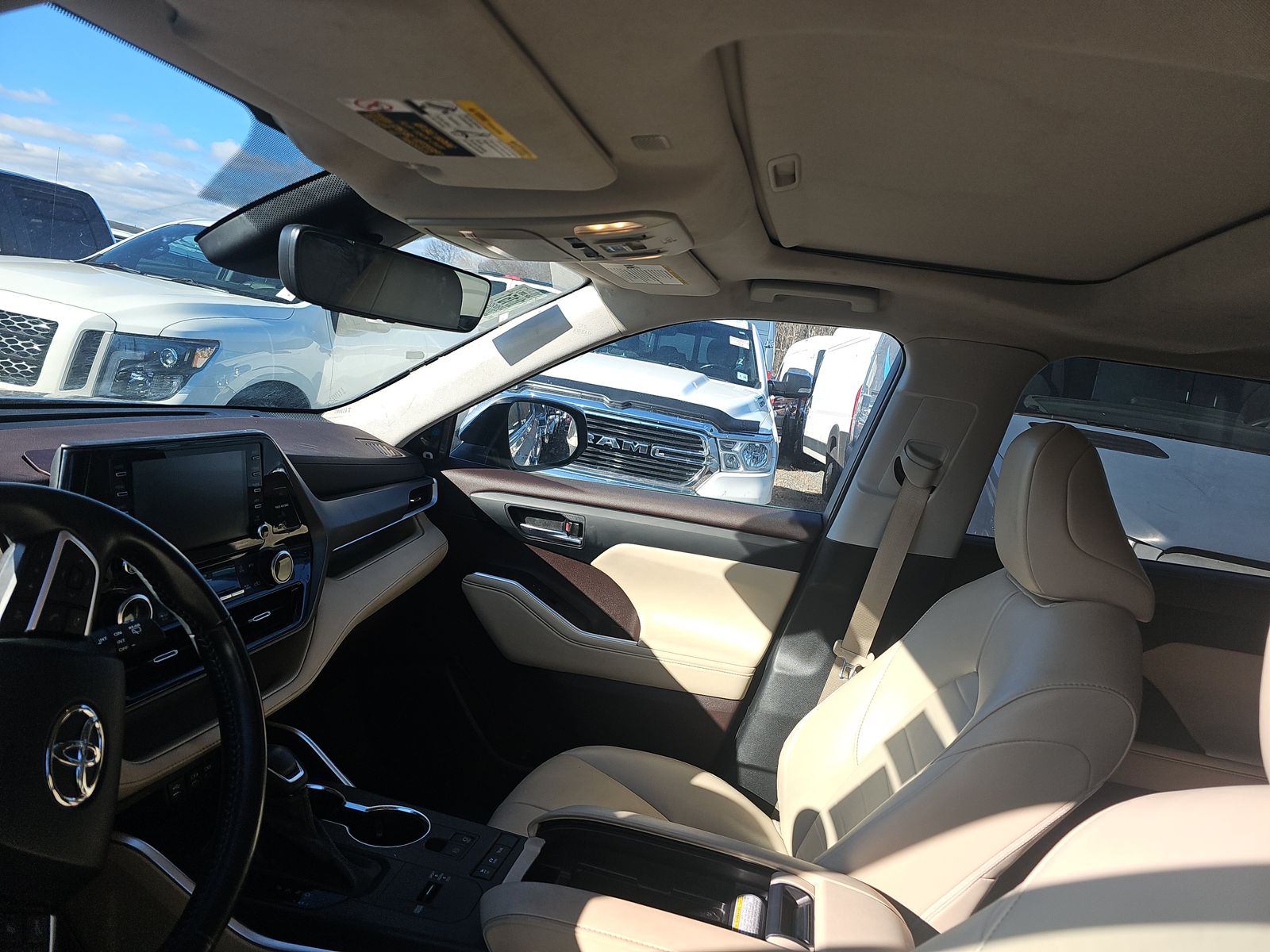 2022 Toyota Highlander Hybrid XLE AWD