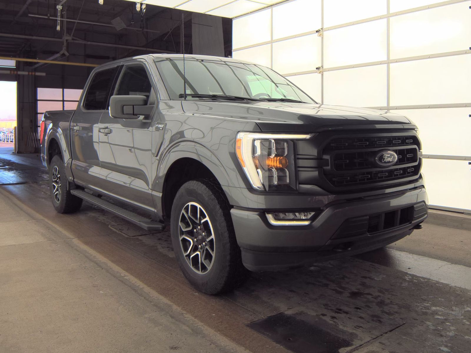 2023 Ford F-150 XLT AWD