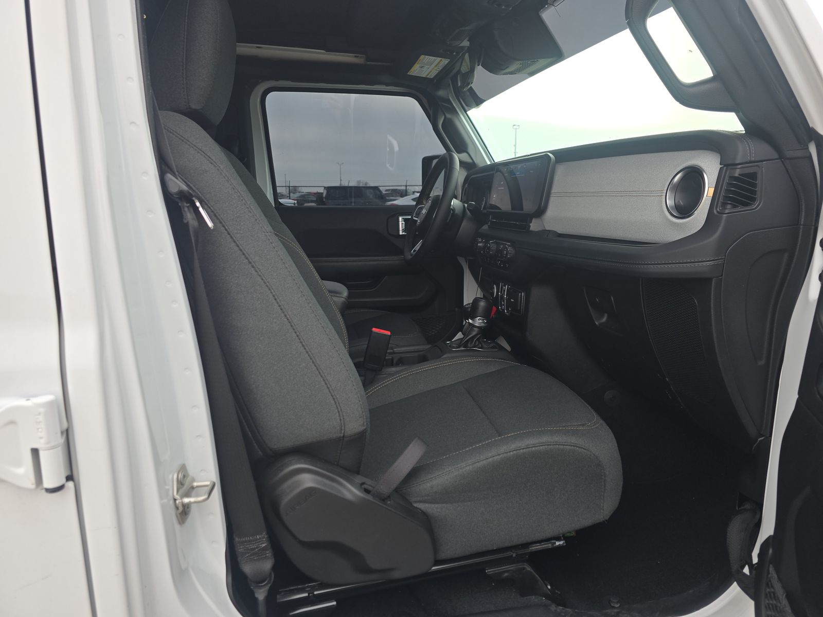 2024 Jeep Wrangler Sahara AWD