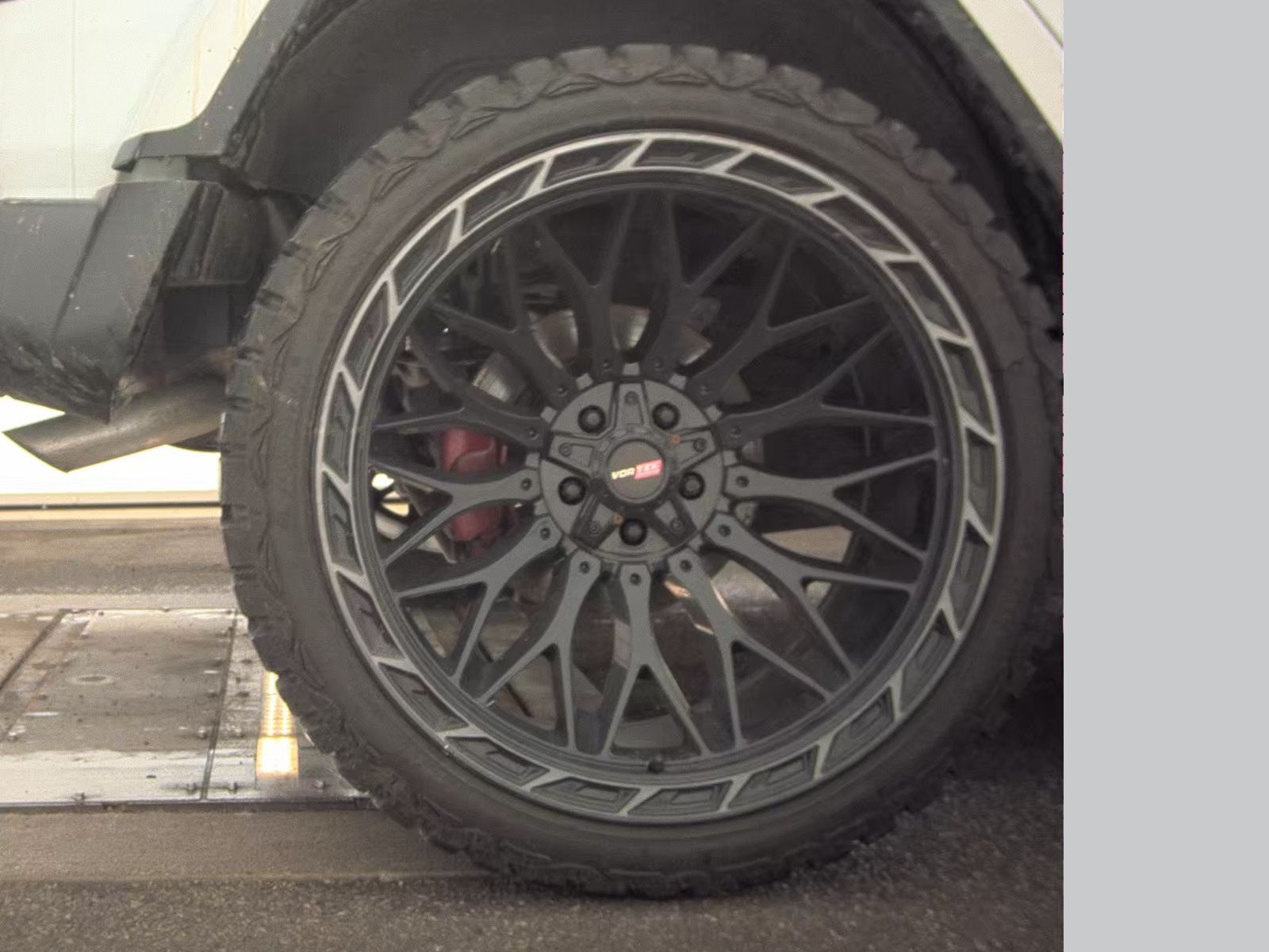 2024 Jeep Wrangler Sahara AWD