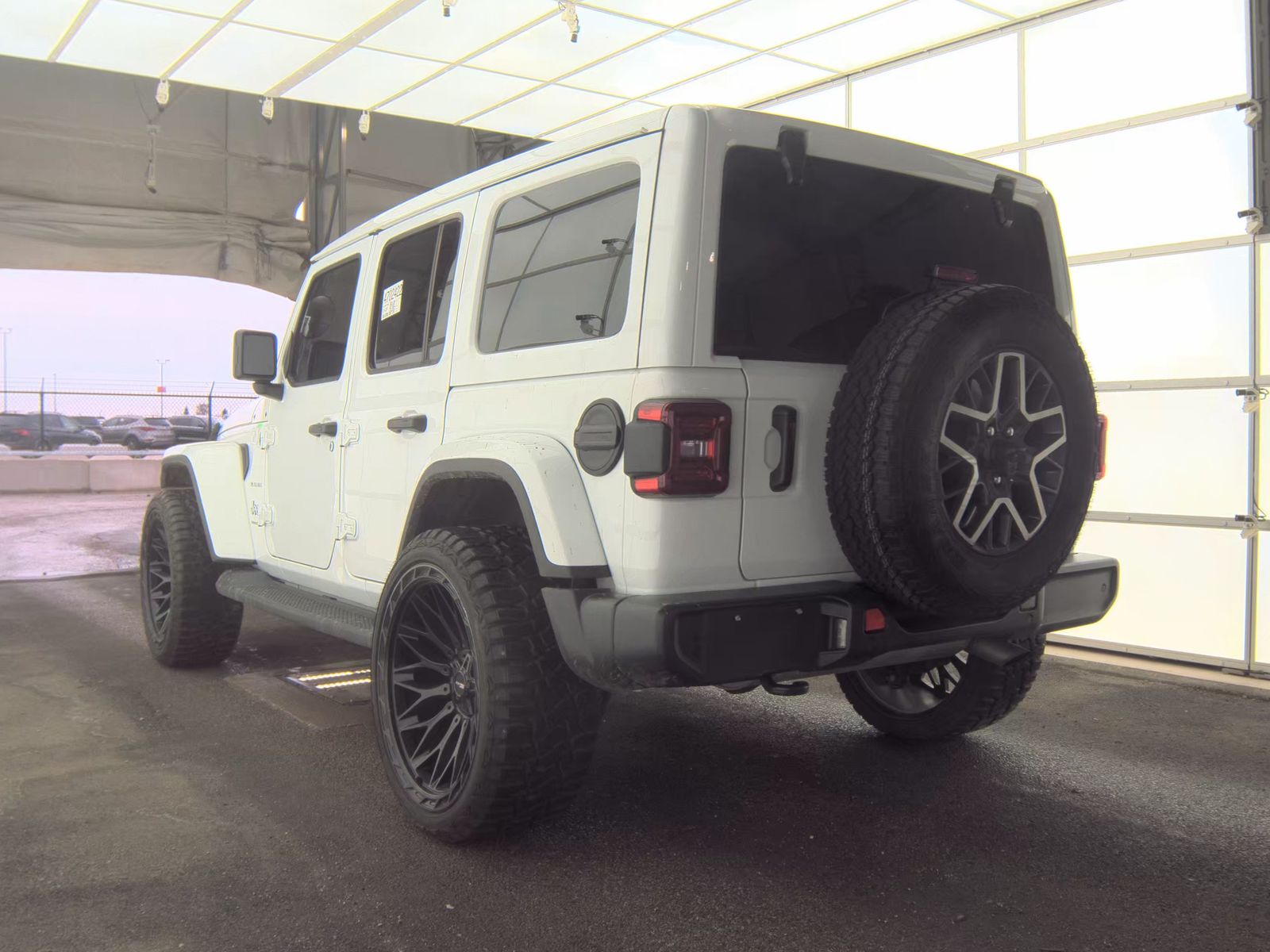 2024 Jeep Wrangler Sahara AWD