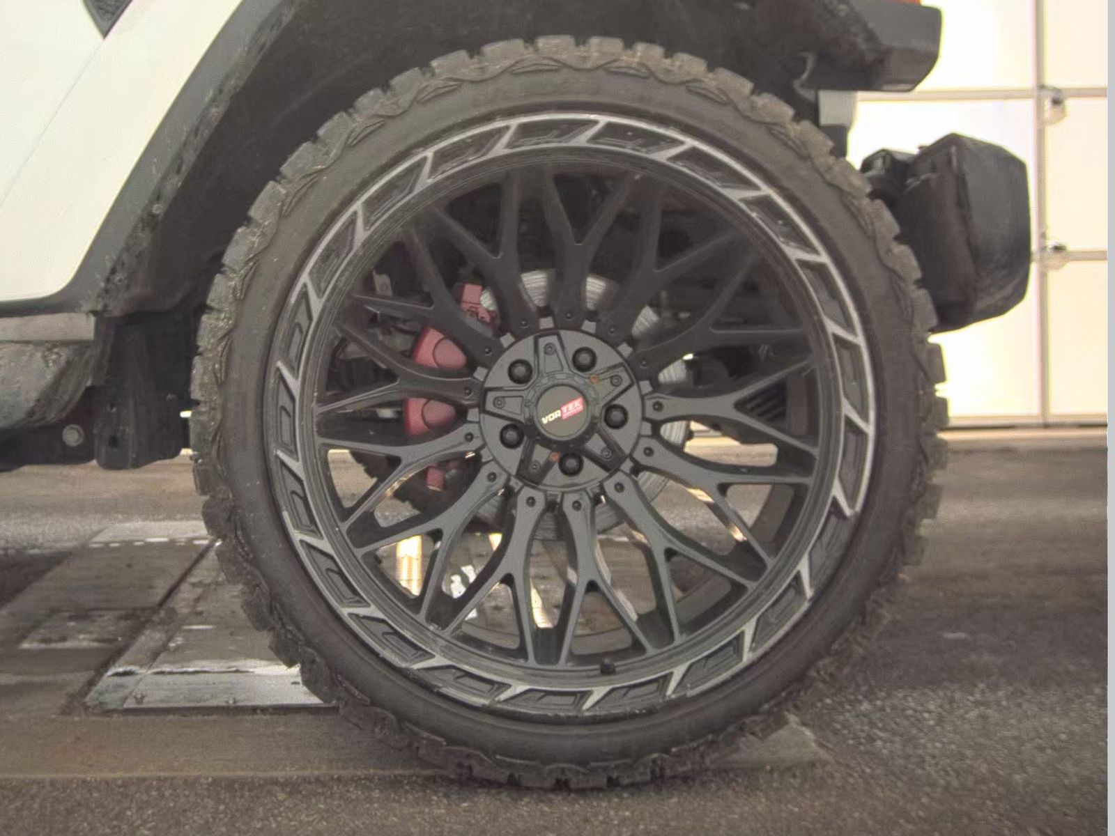 2024 Jeep Wrangler Sahara AWD