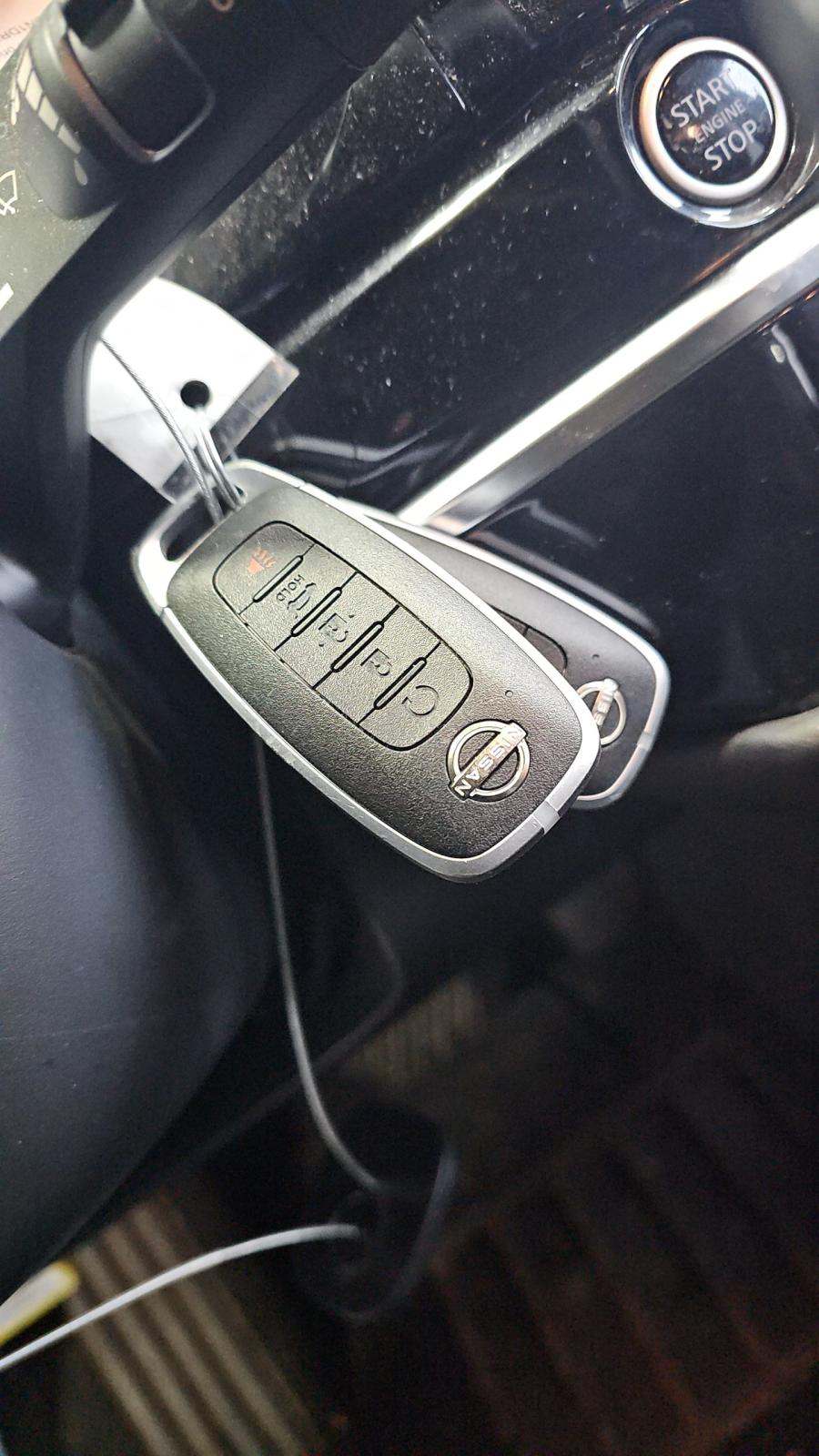 2023 Nissan Pathfinder Platinum AWD