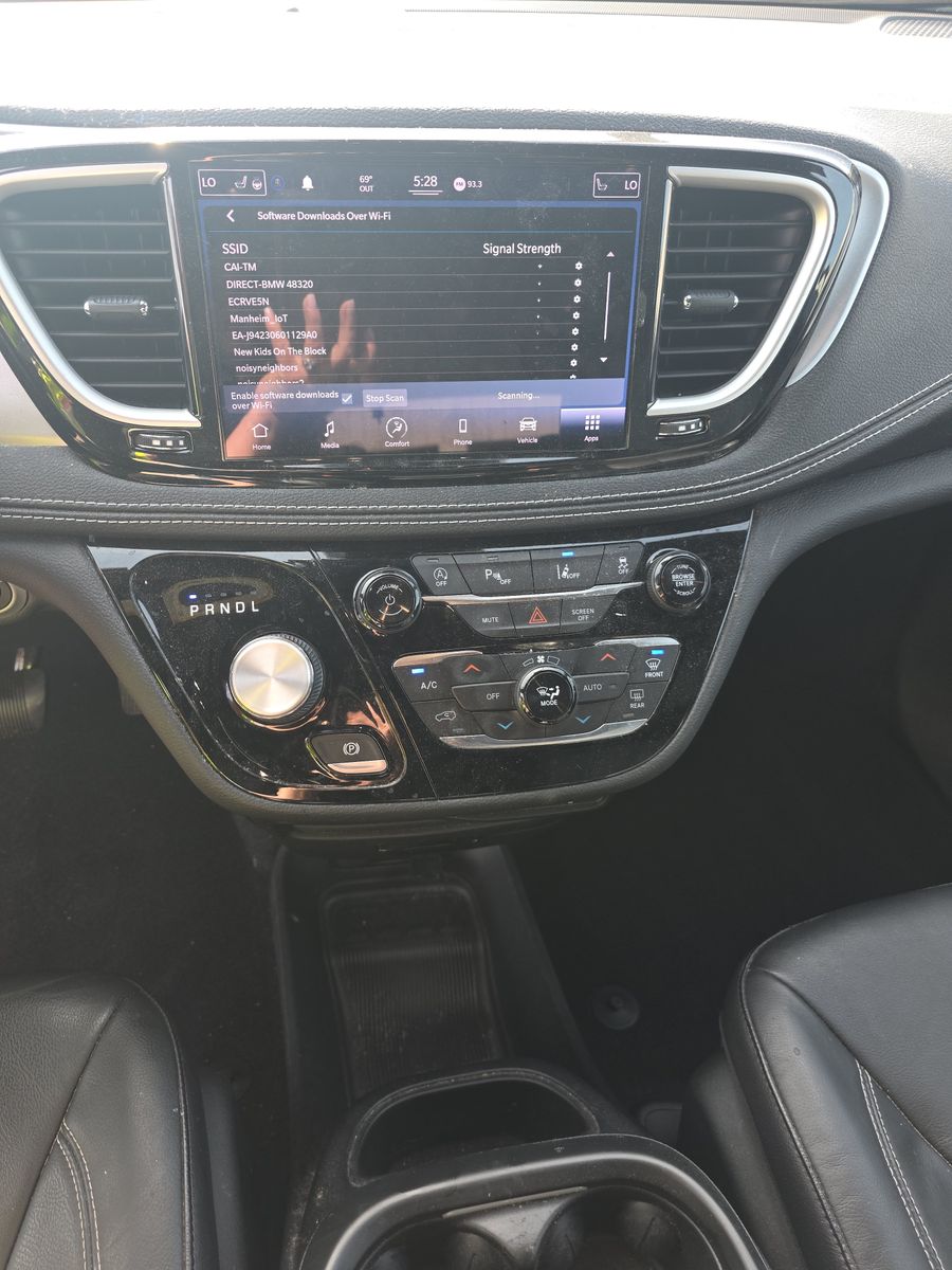 2021 Chrysler Pacifica Touring L FWD