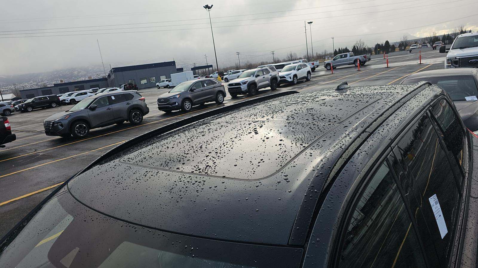 2022 Volvo XC90 Recharge T8 R-Design AWD