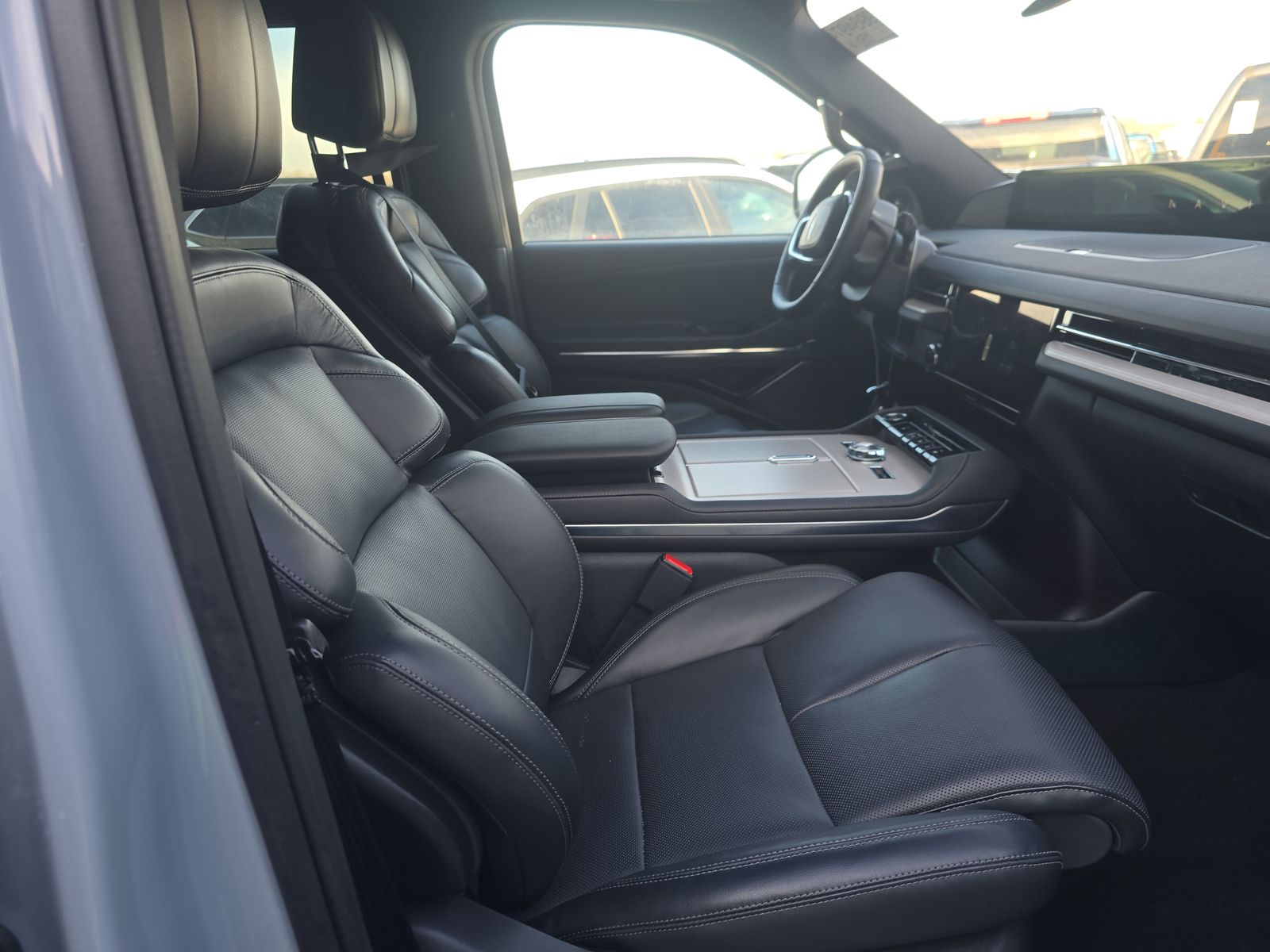 2025 Lincoln Navigator L Reserve AWD