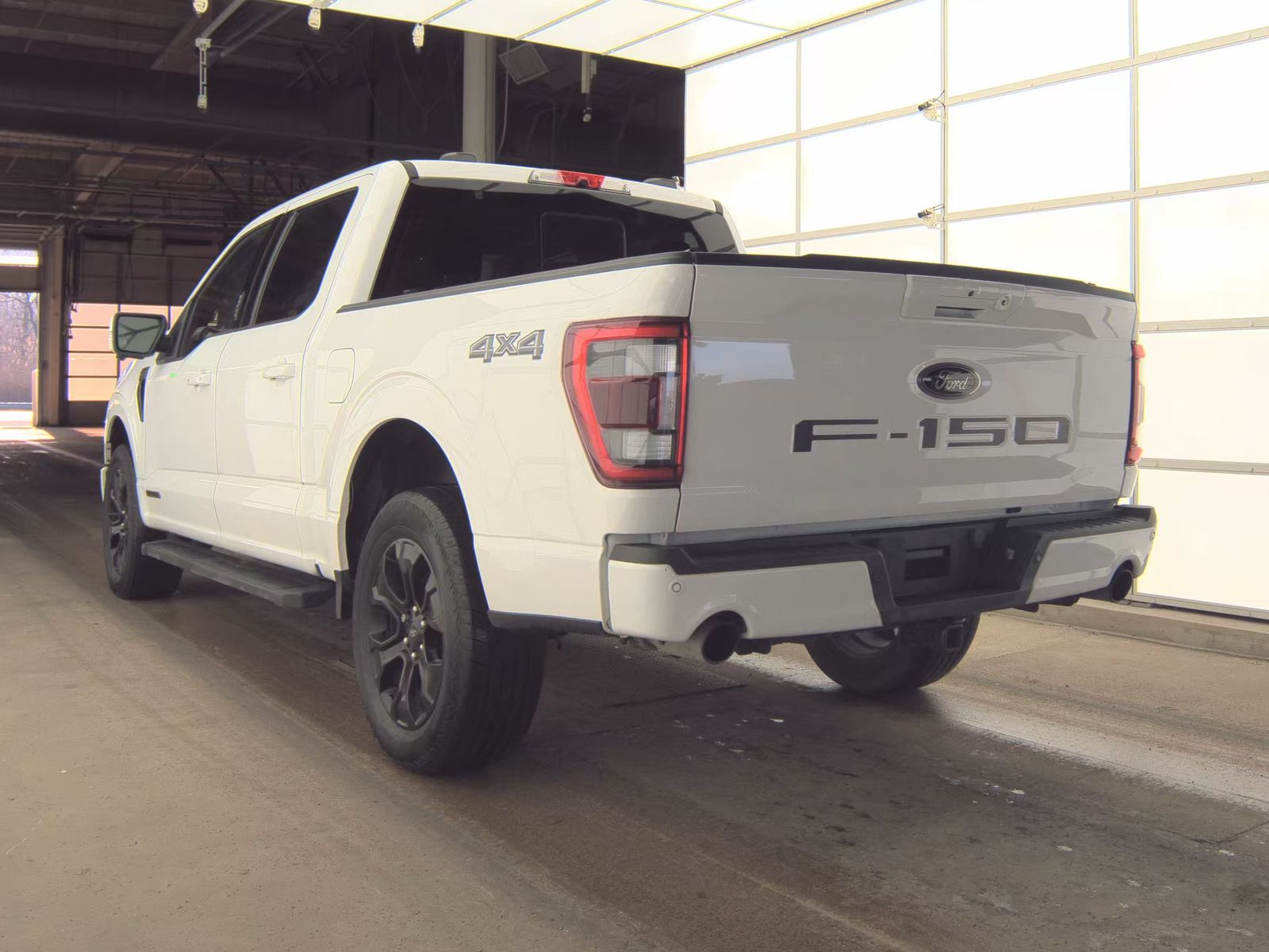 2023 Ford F-150 Hybrid Lariat AWD