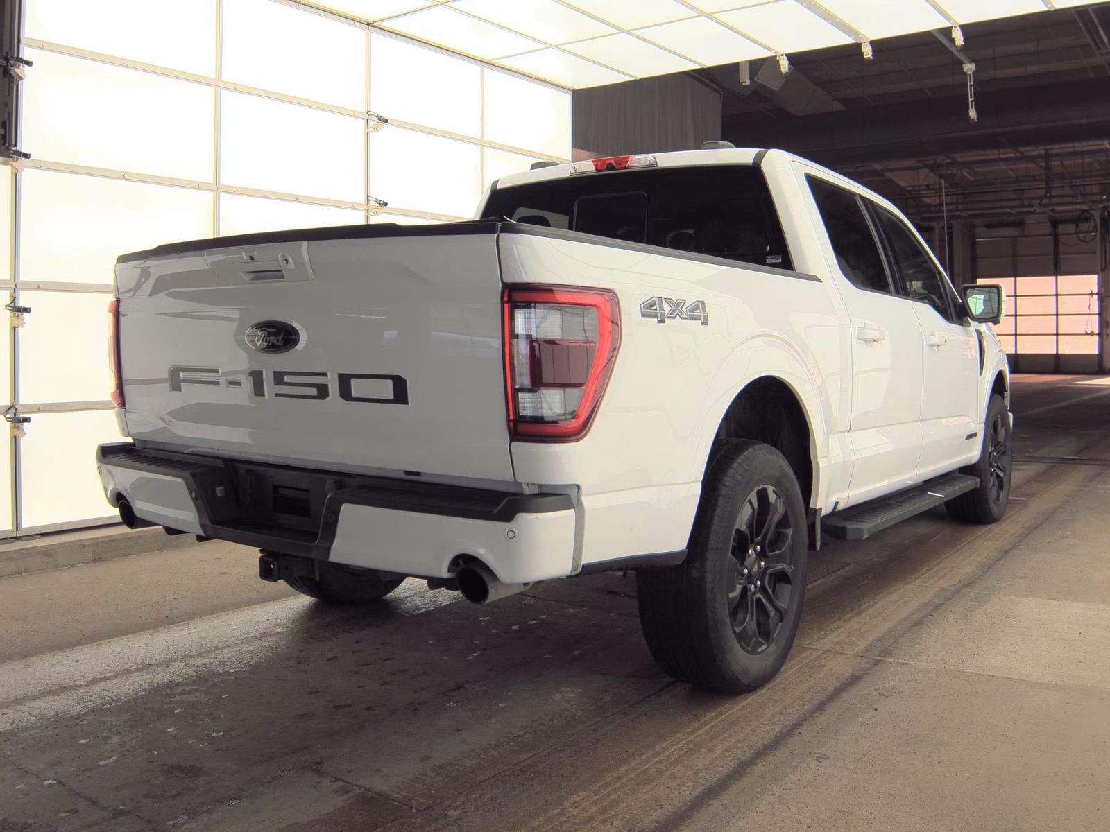 2023 Ford F-150 Hybrid Lariat AWD