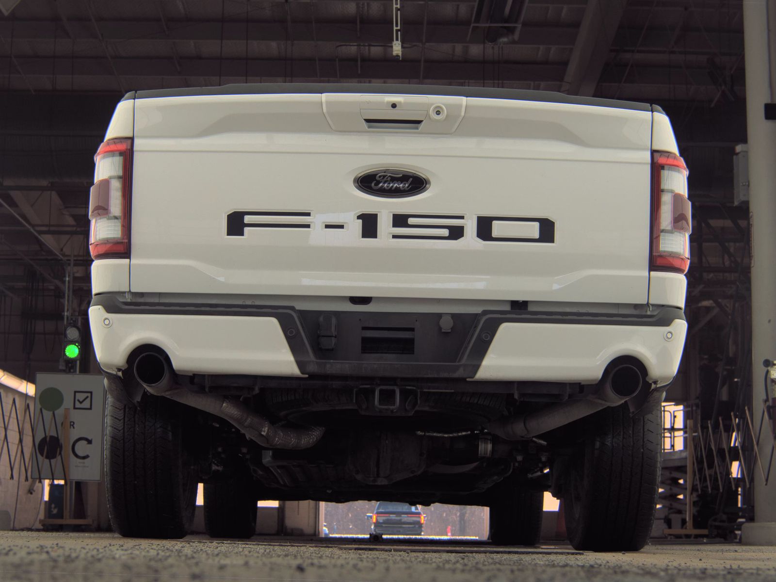 2023 Ford F-150 Hybrid Lariat AWD