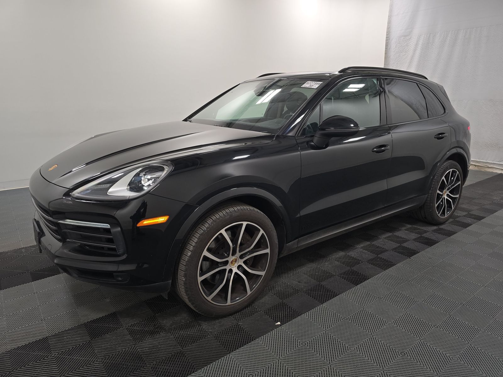 2023 Porsche Cayenne Platinum Edition AWD
