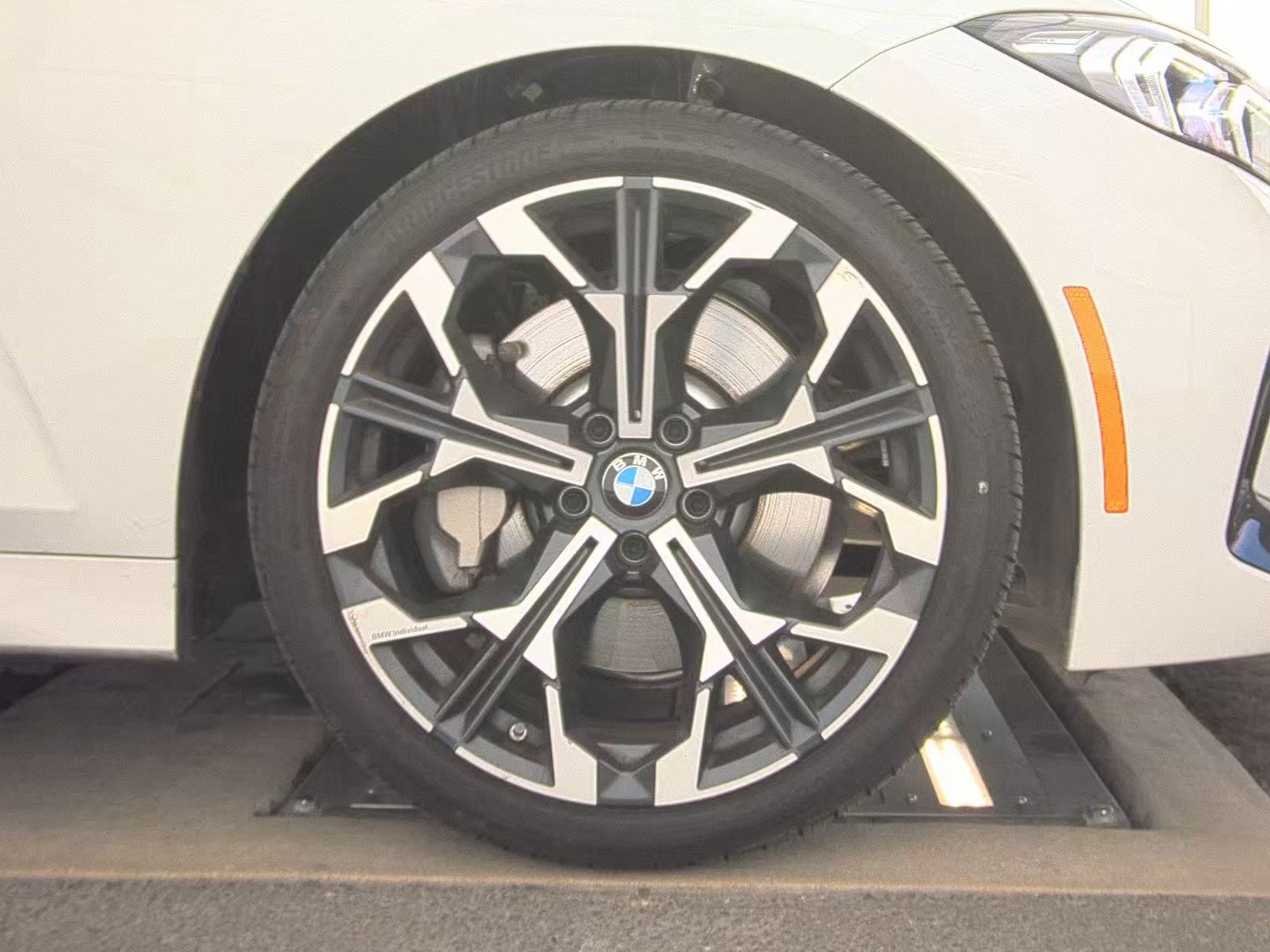 2025 BMW 3 Series 330i RWD