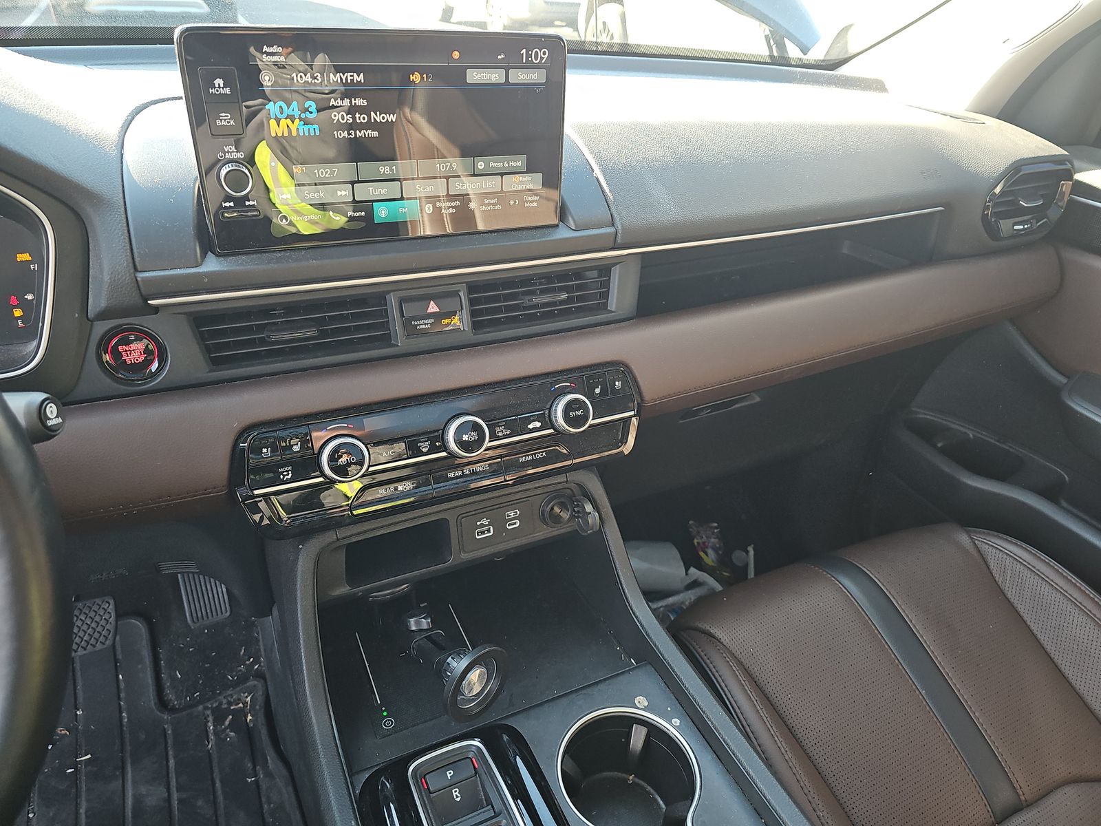 2023 Honda Pilot Elite AWD