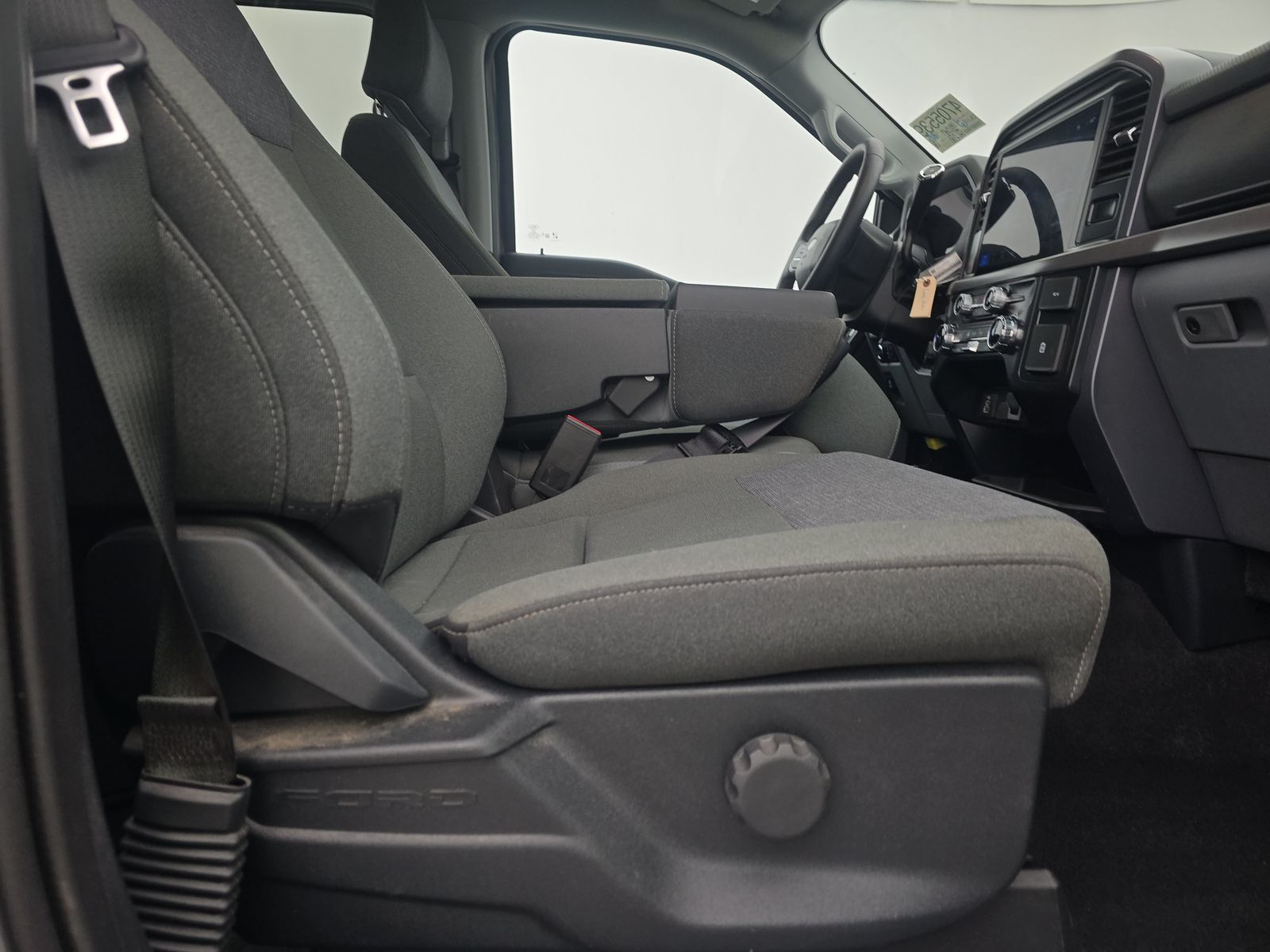 2025 Ford F-150 XLT AWD