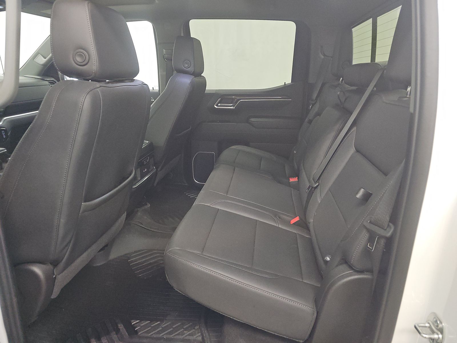 2025 Chevrolet Silverado 1500 LTZ AWD