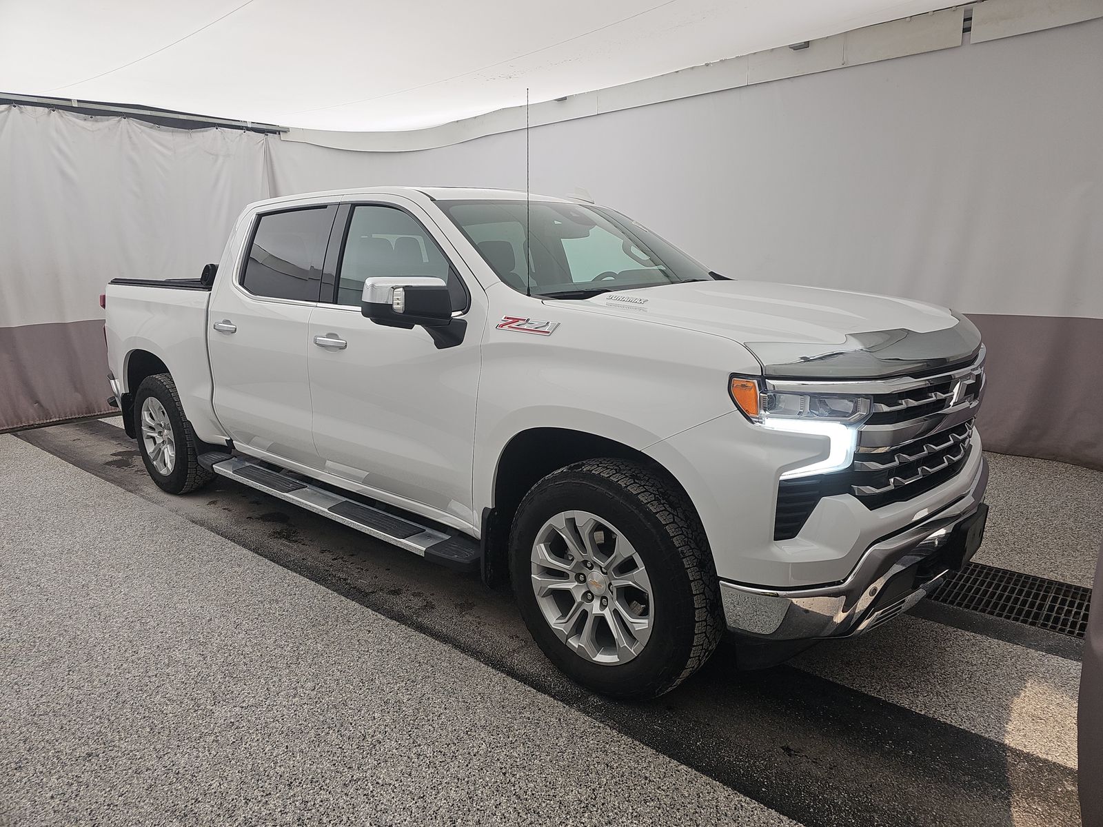 2025 Chevrolet Silverado 1500 LTZ AWD