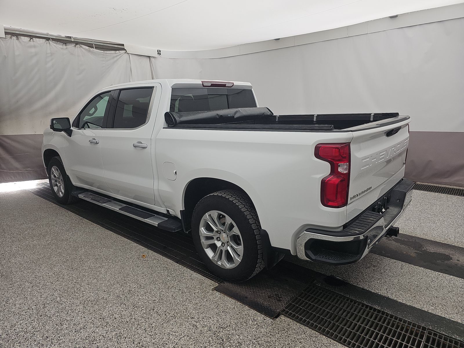 2025 Chevrolet Silverado 1500 LTZ AWD