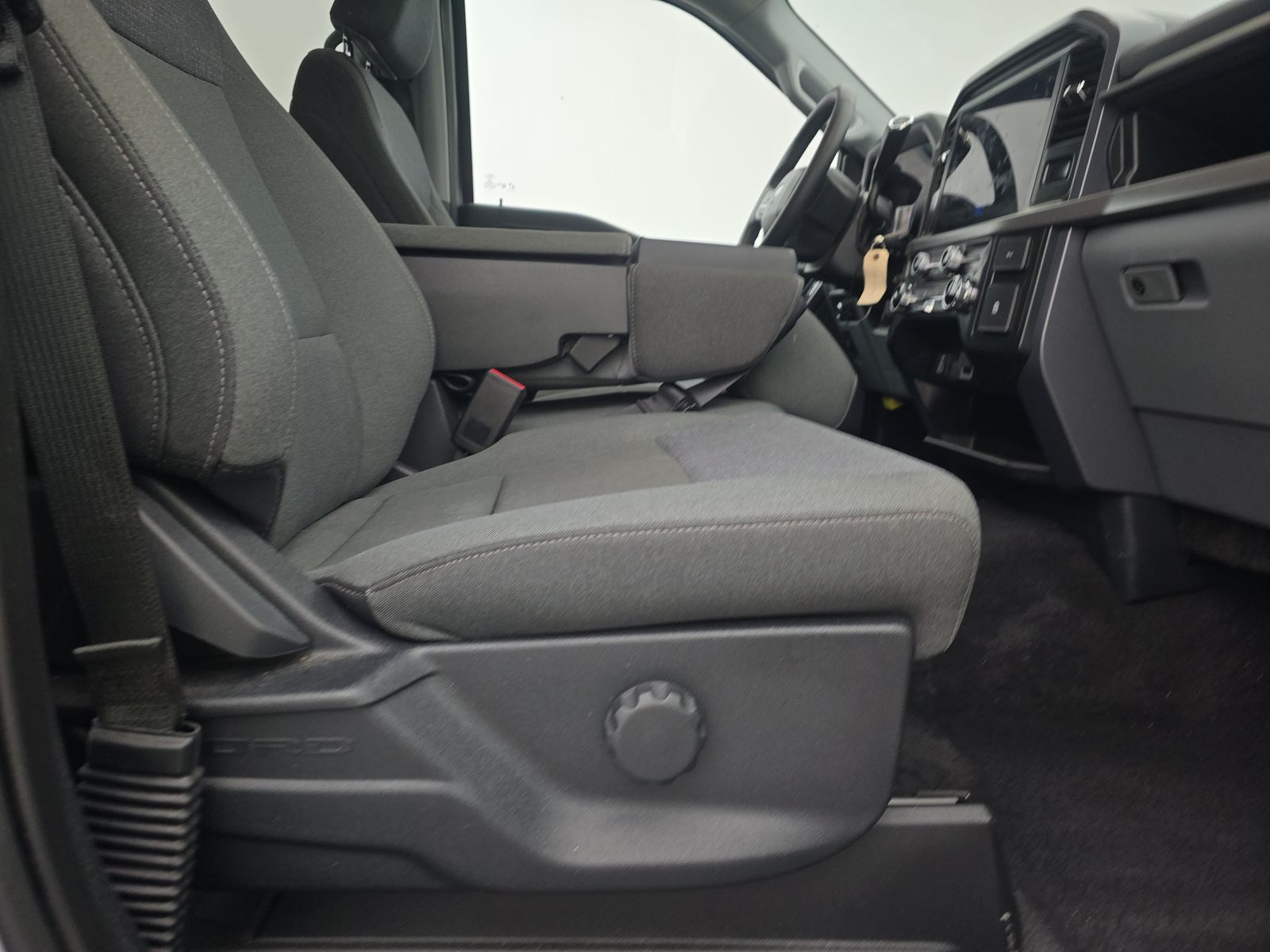 2025 Ford F-150 XLT AWD