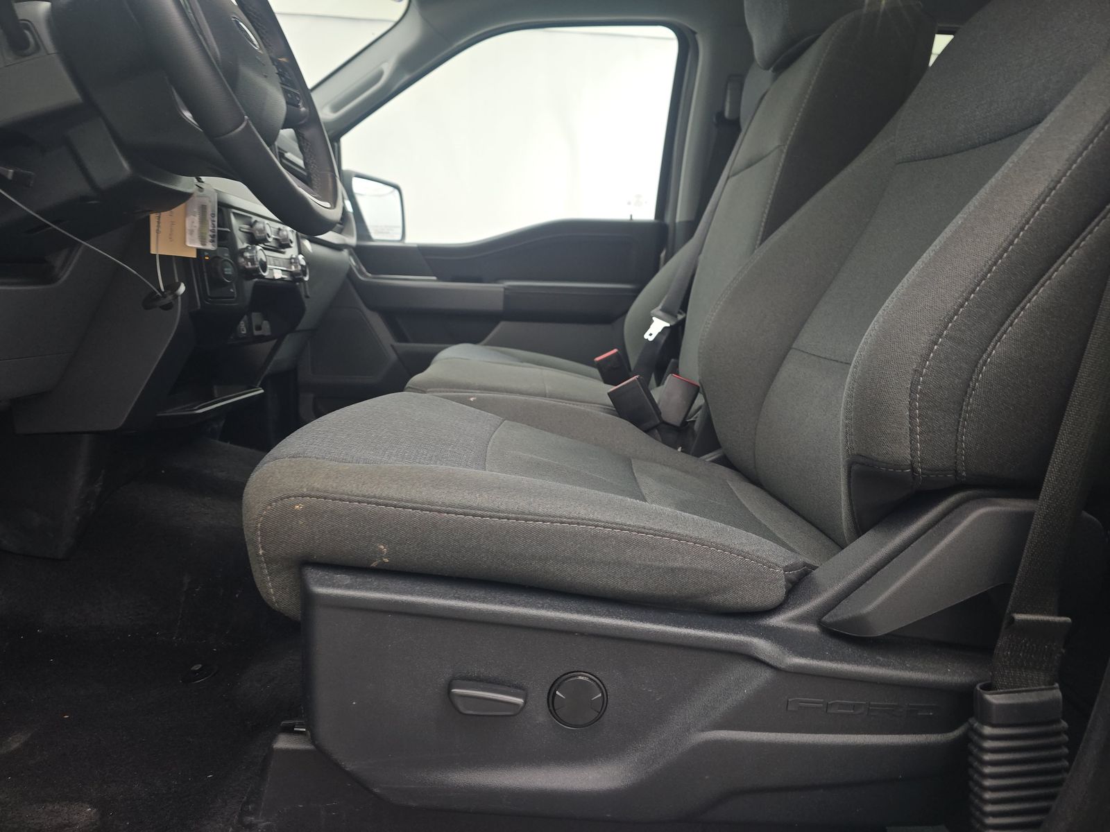 2025 Ford F-150 XLT AWD