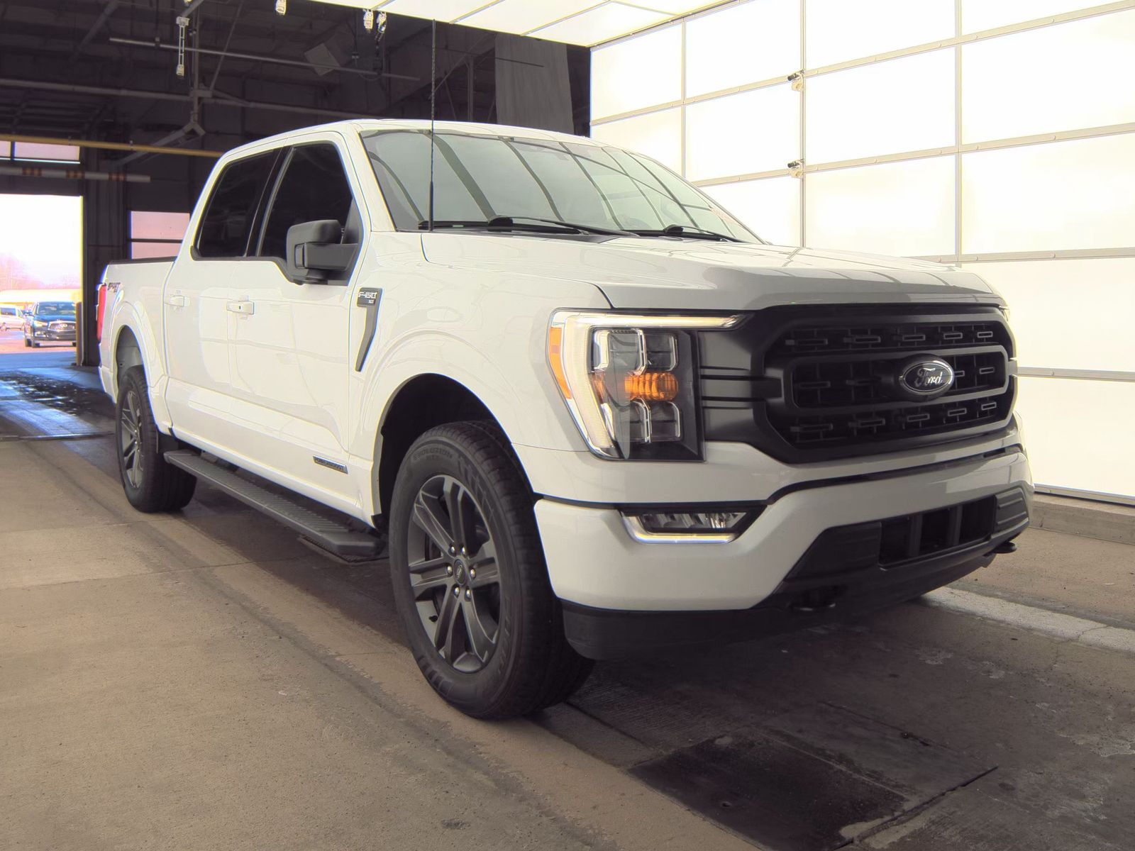 2023 Ford F-150 Hybrid XLT AWD