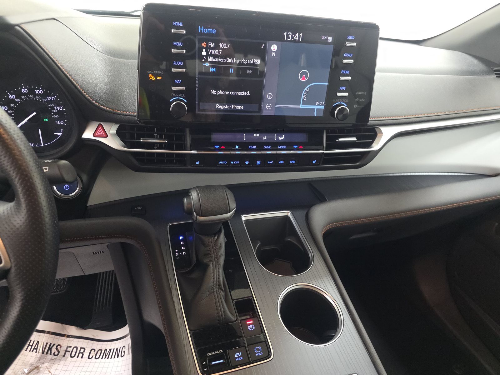 2022 Toyota Sienna XSE FWD