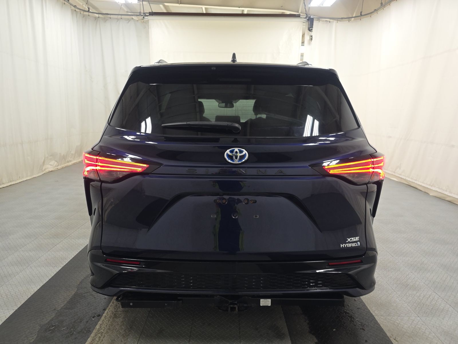 2022 Toyota Sienna XSE FWD