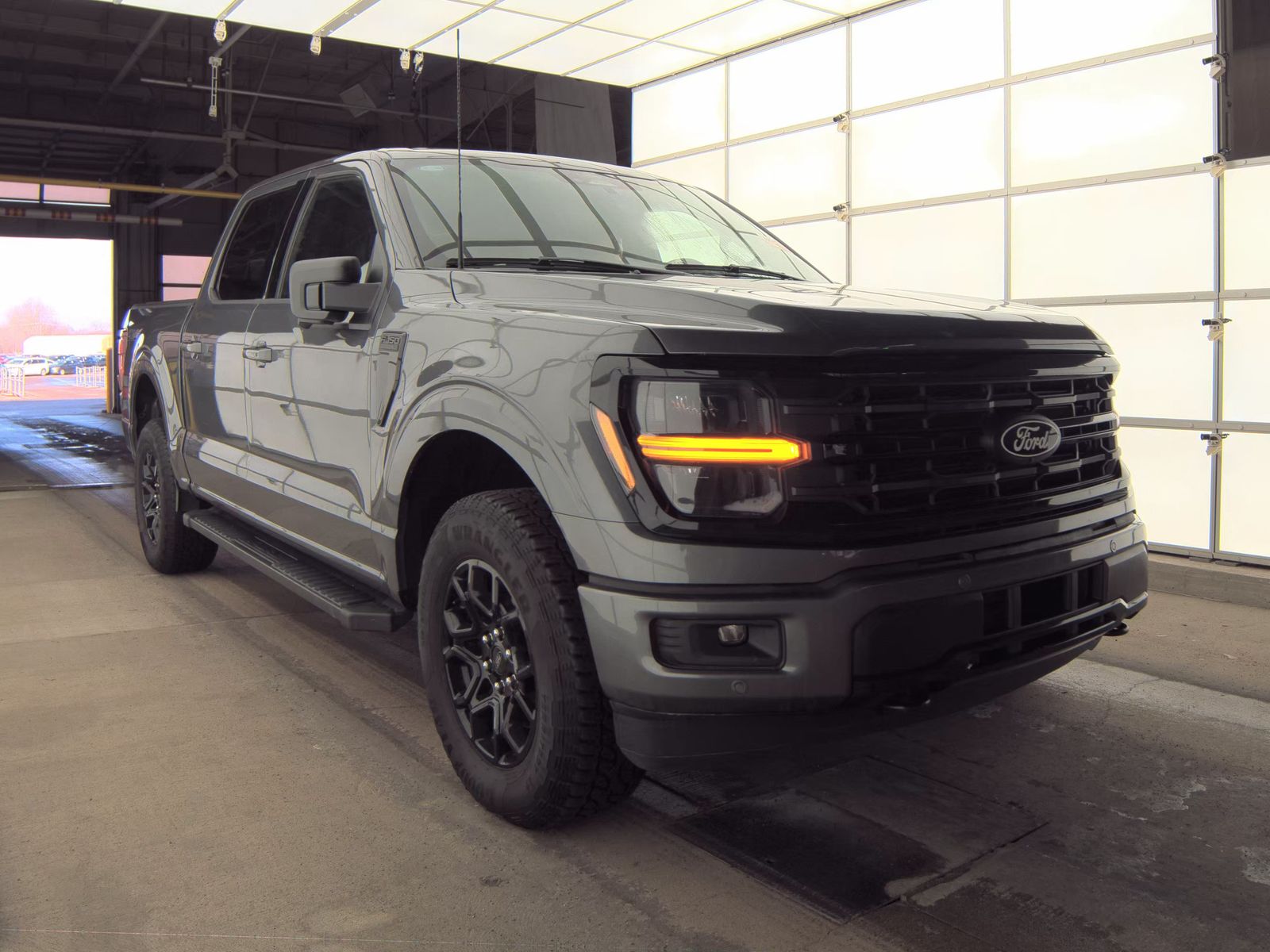 2025 Ford F-150 XLT AWD
