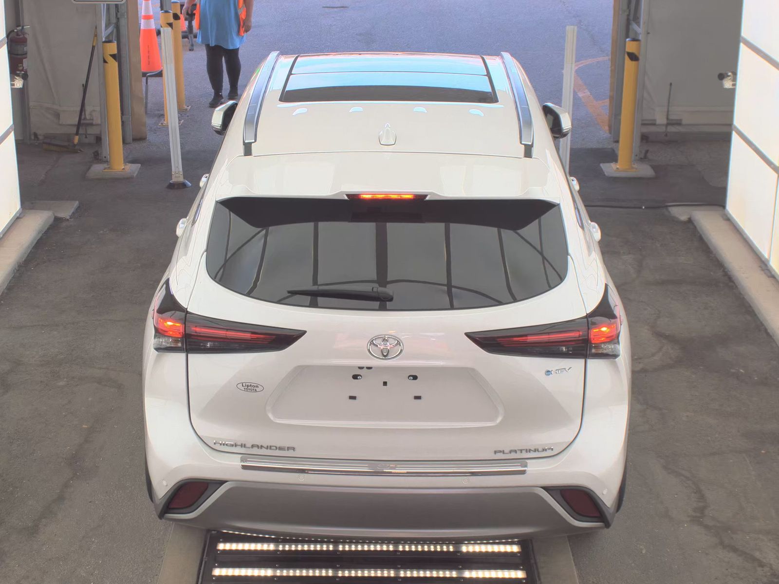 2025 Toyota Highlander Hybrid Platinum AWD