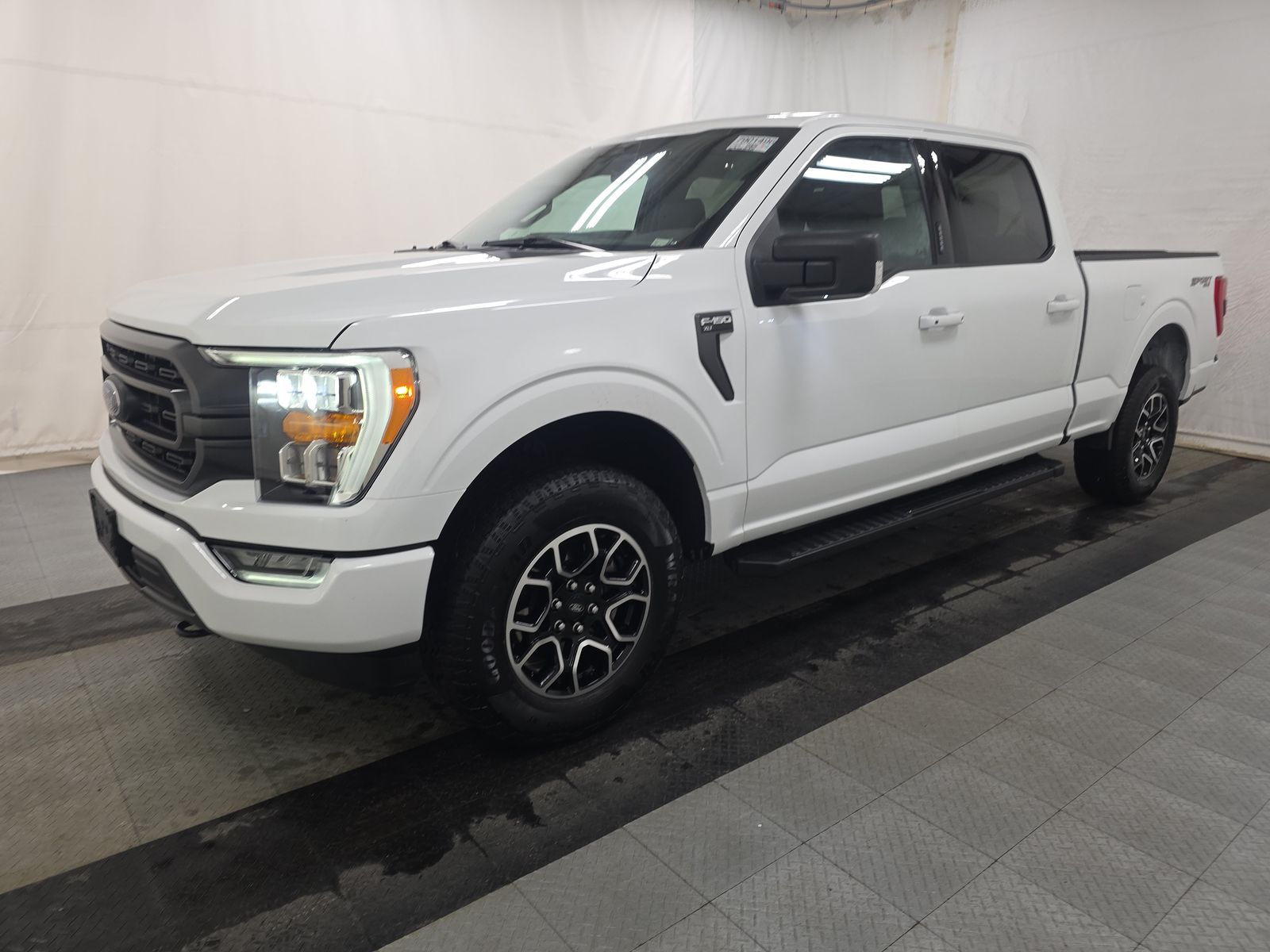 2023 Ford F-150 XLT AWD