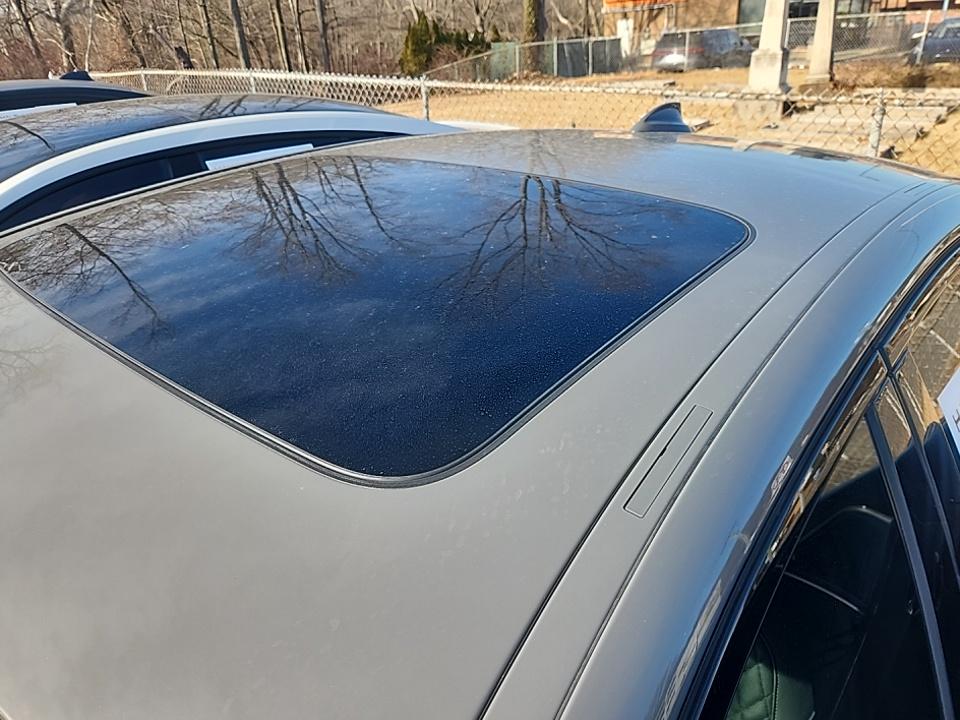 2022 BMW 5 Series M550i xDrive AWD