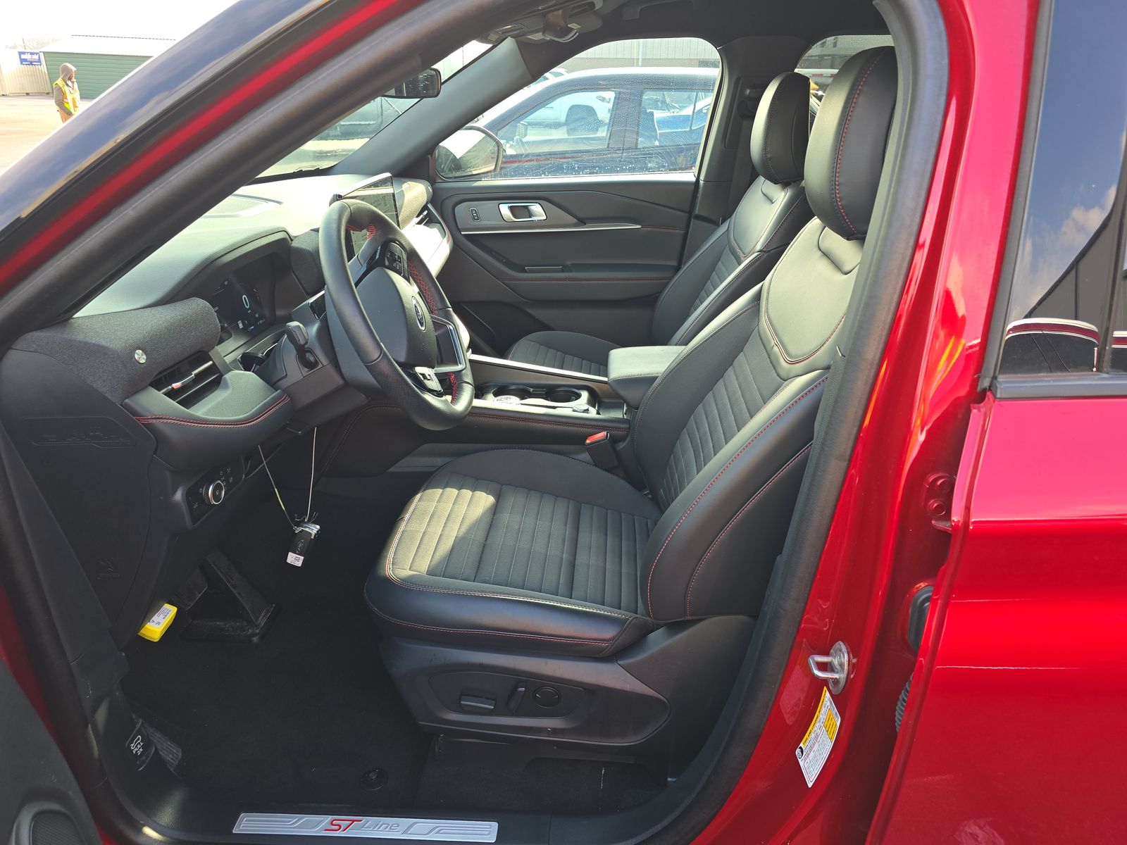 2025 Ford Explorer ST-Line AWD