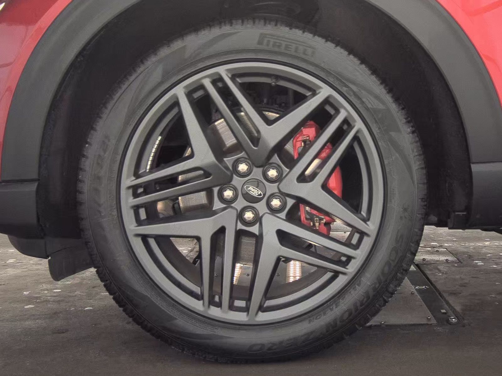 2025 Ford Explorer ST-Line AWD