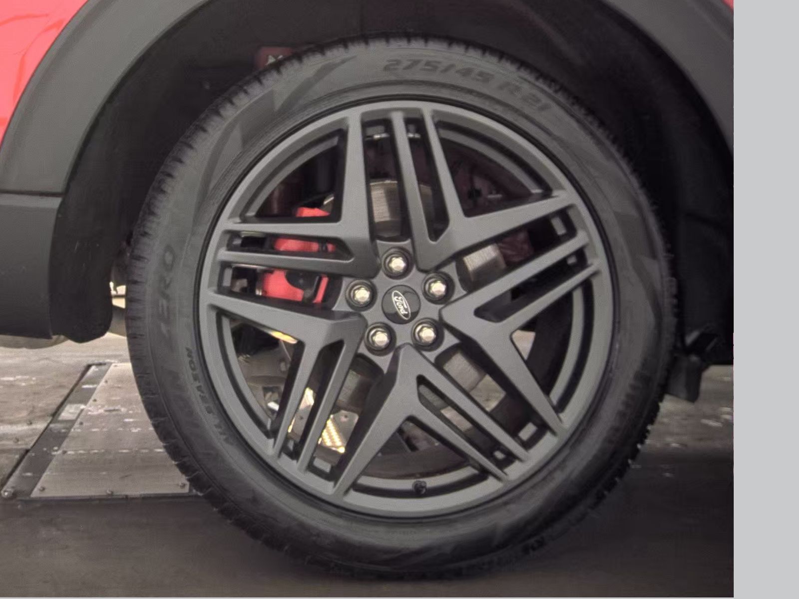 2025 Ford Explorer ST-Line AWD