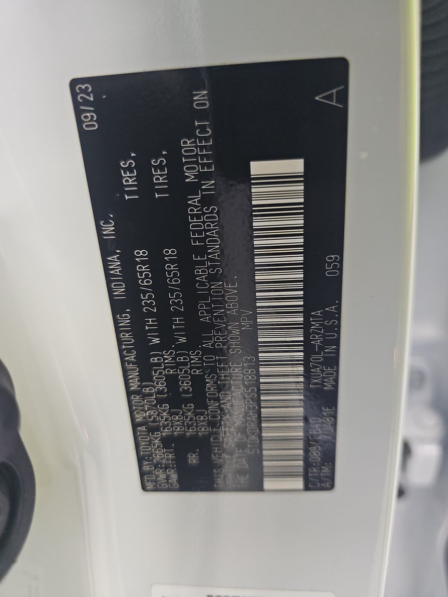 2023 Toyota Highlander XLE FWD