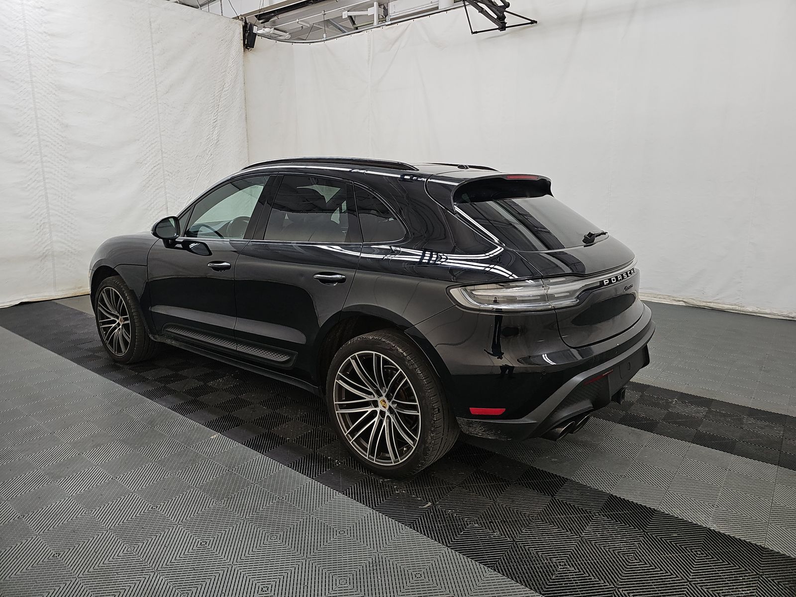2023 Porsche Macan Base AWD
