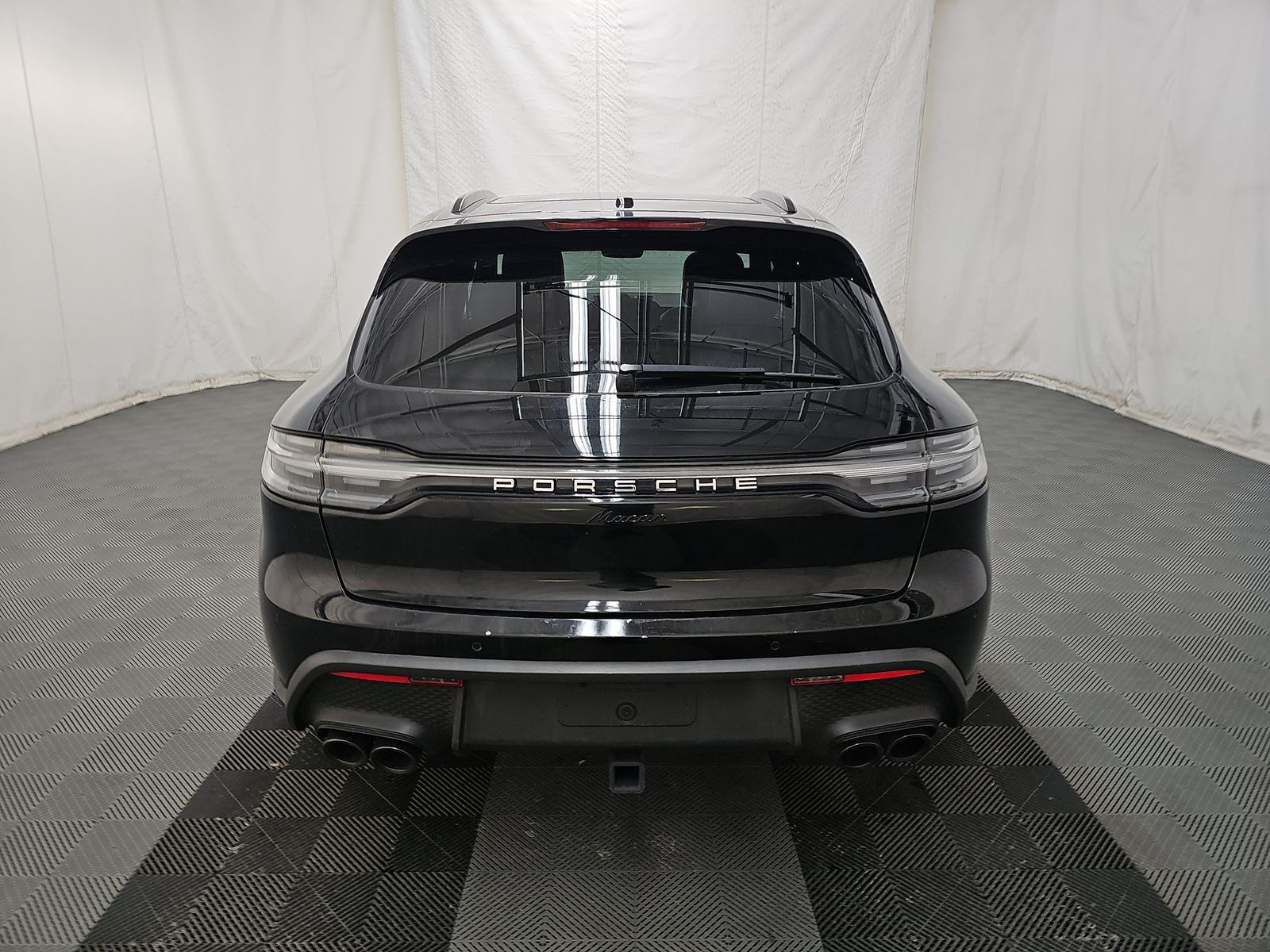 2023 Porsche Macan Base AWD