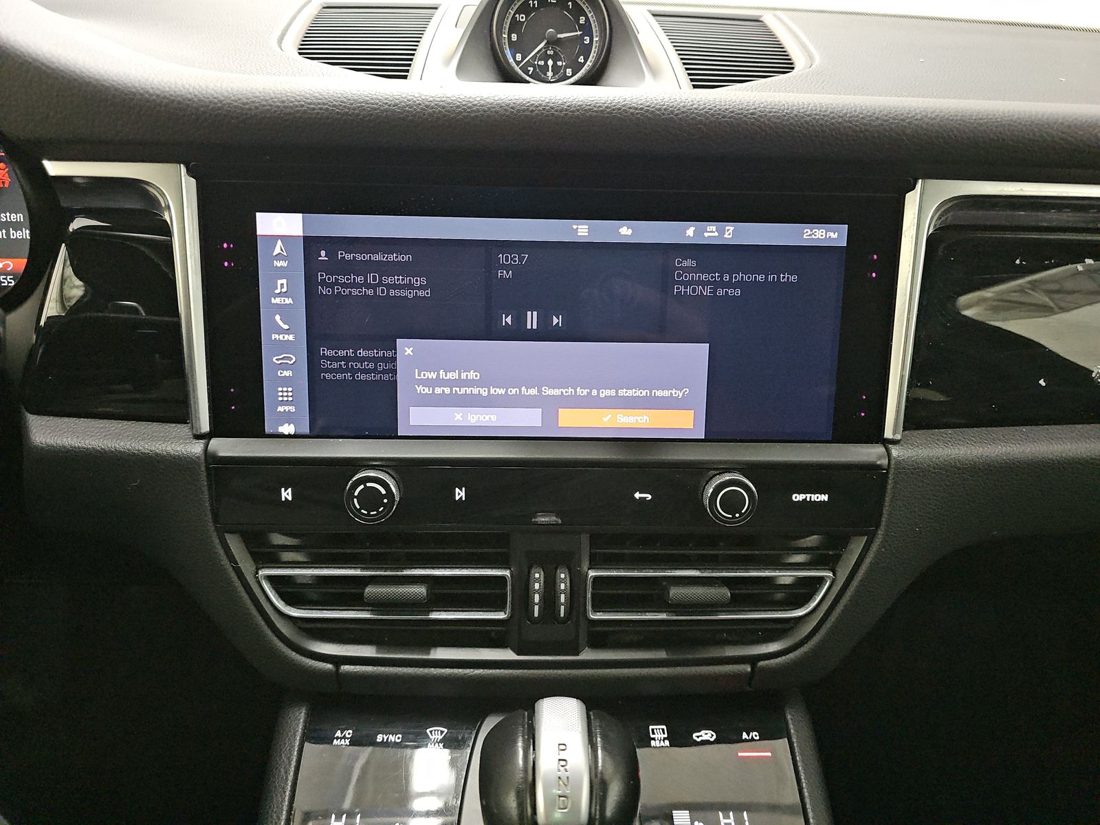 2023 Porsche Macan Base AWD