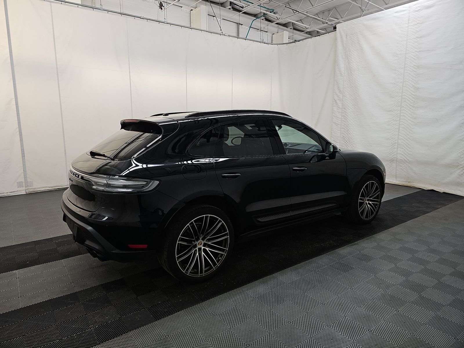 2023 Porsche Macan Base AWD