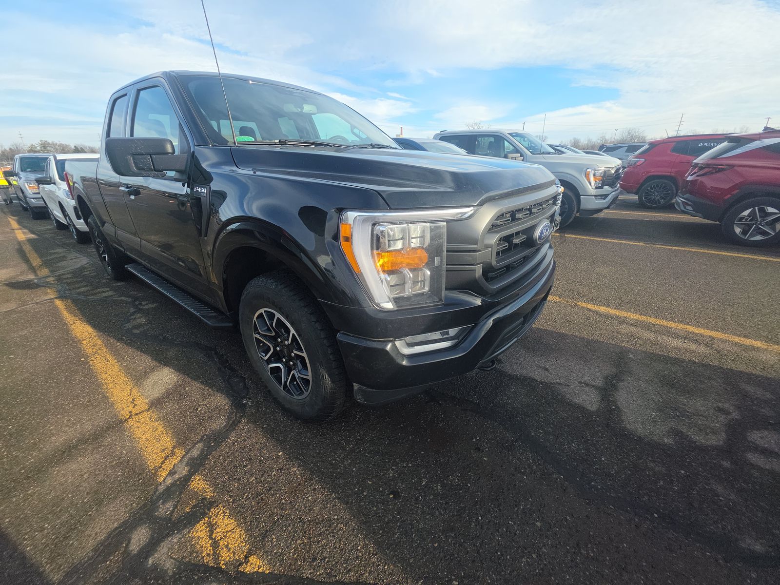 2023 Ford F-150 XLT AWD